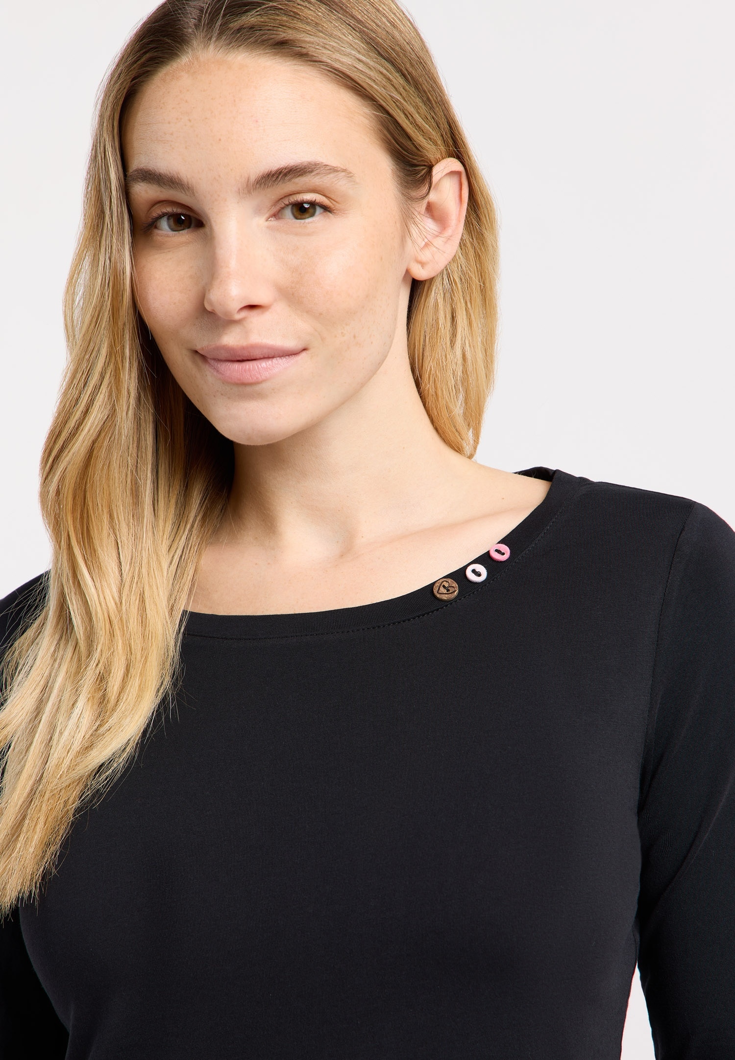 Ragwear Langarmshirt »FLLORAH LONG GOTS« Bestseller aus Single Jersey mit softem Finish und Knöpfen