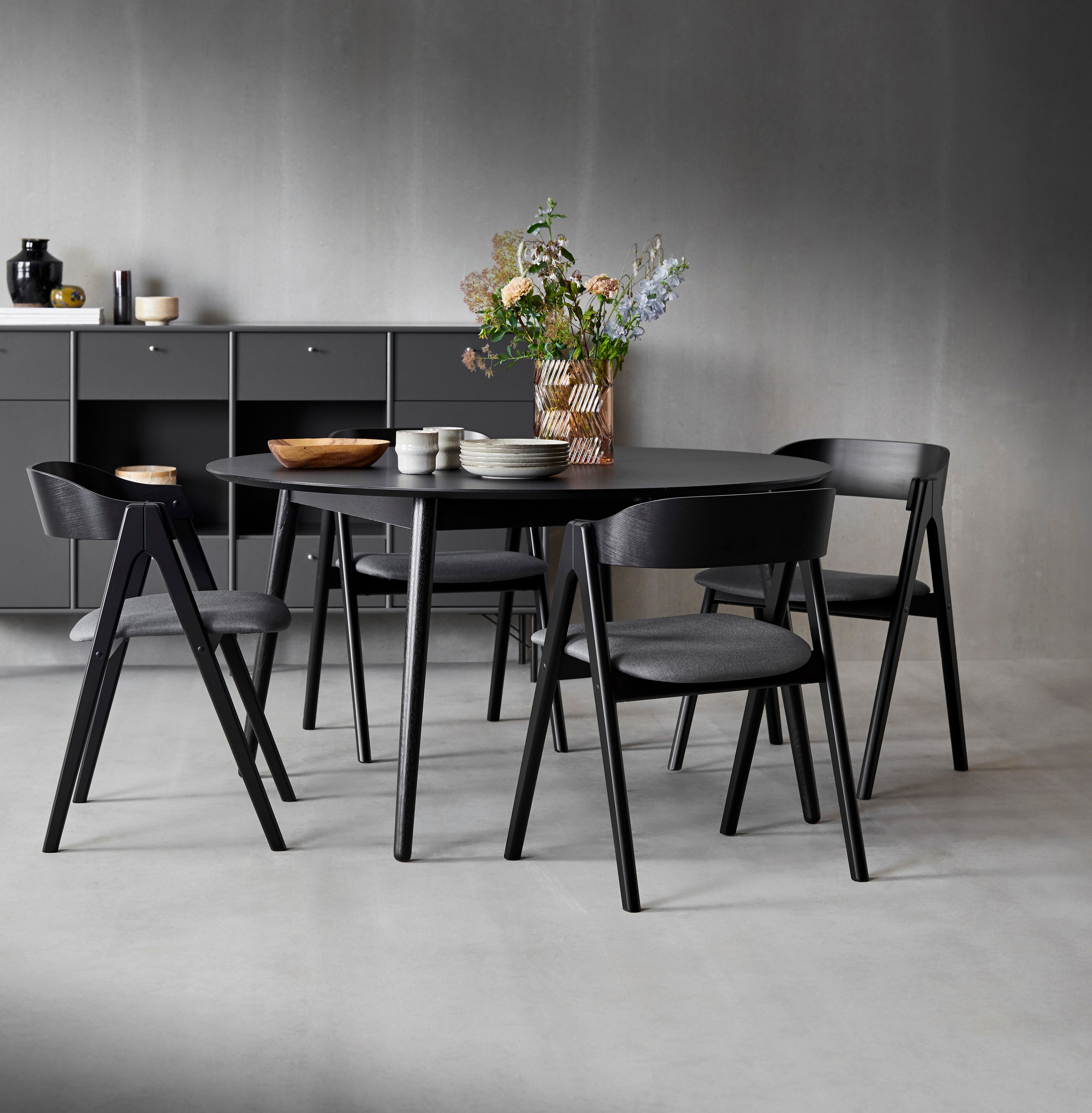 Hammel Furniture Esstisch »Meza Designtisch mit Auszugsfunktion und 2 Einlegeplatten«, Ø135(231) cm, runde Tischplatte aus MDF/Laminat, Massivholzgestell