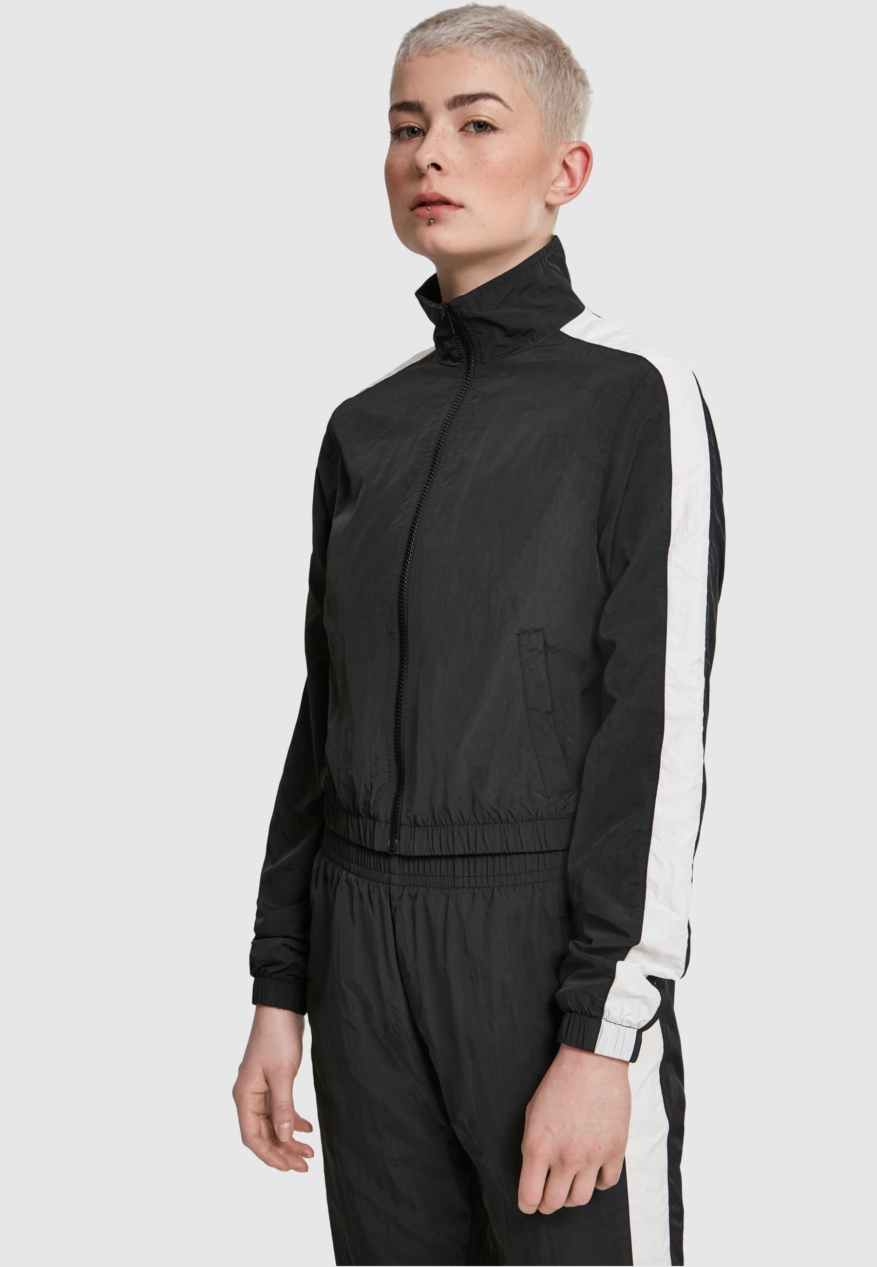 URBAN CLASSICS Allwetterjacke »Urban Classics Damen Ladies Short Striped Crinkle Track Jacket«, (1 St.), ohne Kapuze