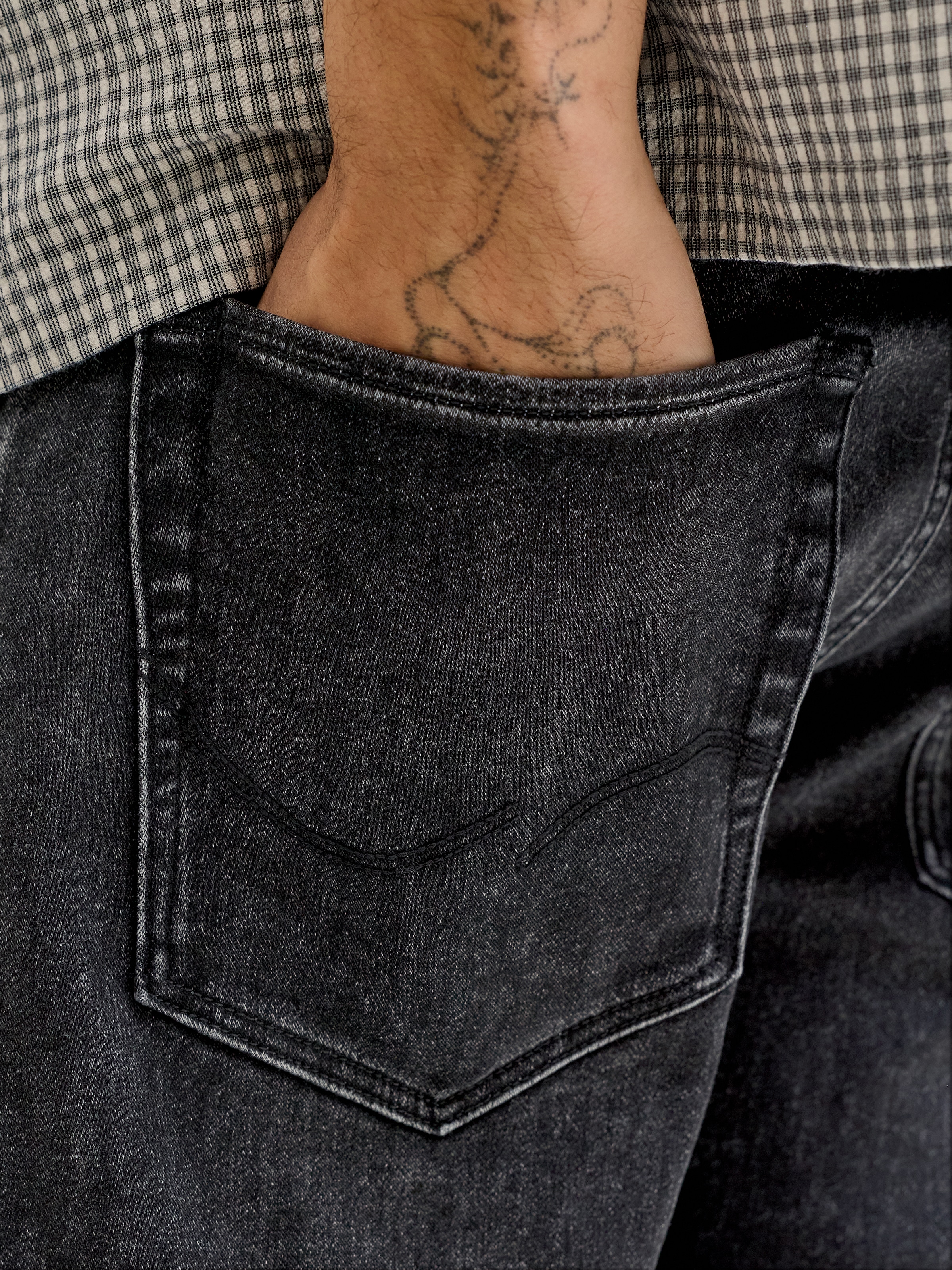 Jack & Jones Shorts »JJIRICK JJICON I.K. SHORTS GE 066 SN«  Baumwollmischung mit Stretch, regular fit, Destroyed Effekte