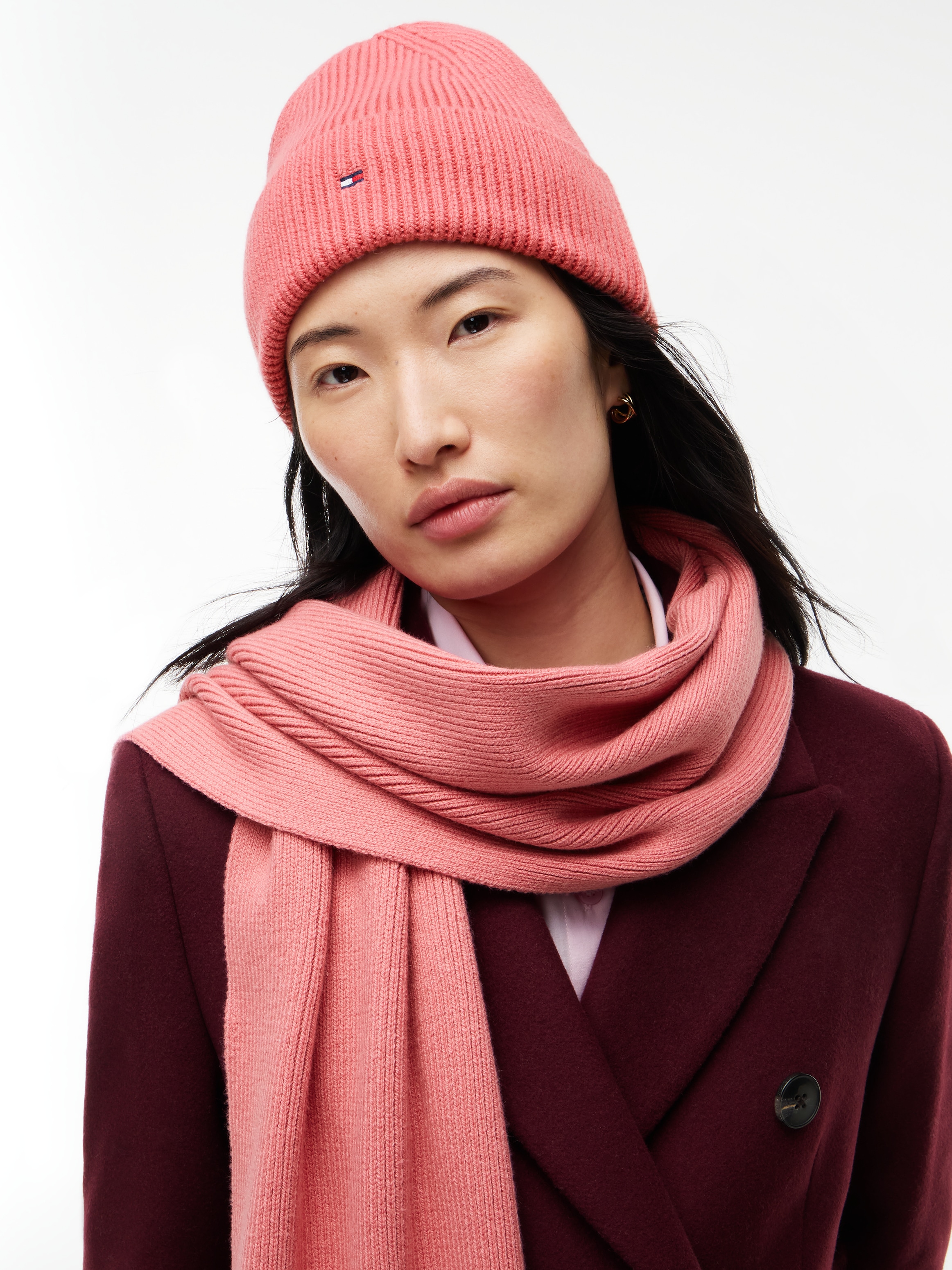 Tommy Hilfiger Beanie »TH FLAG KNIT« mit Wolle und Stickerei