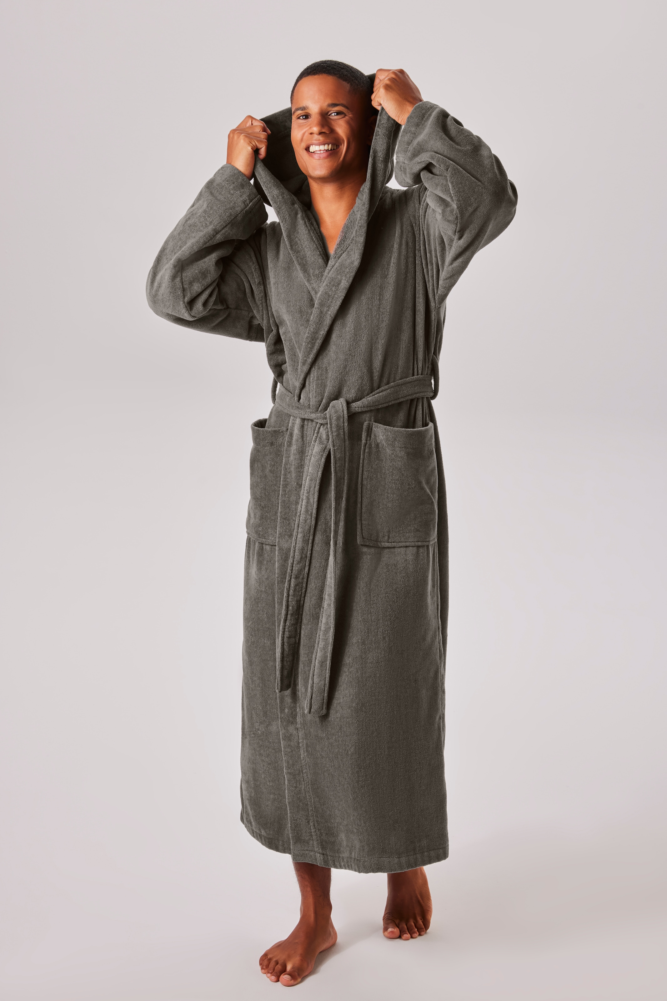 OTTO home Unisex-Bademantel »Regona, Hotelbademantel, Morgenmantel, Standardlänge & Überlänge« 1 Stk. Damen & Herren, mit Taschen, flauschig, weich, Velours, Sauna & Spa