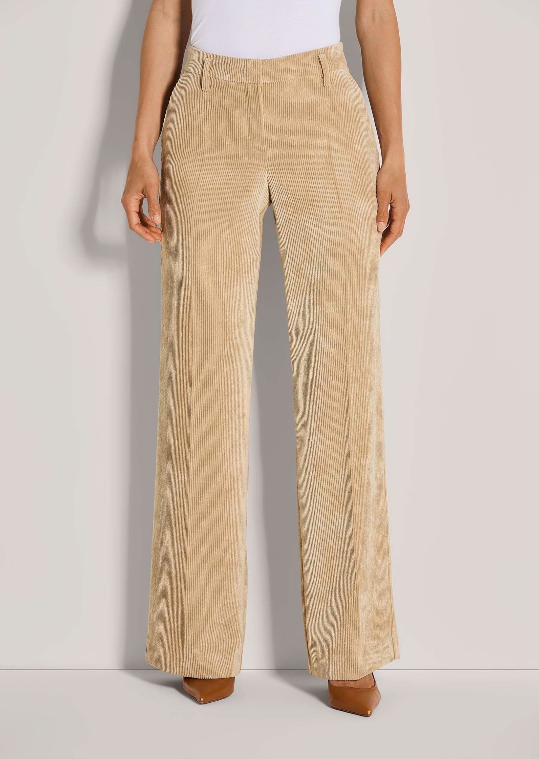 MADELEINE Cordhose »Hose Weite Cordhose mit Bügelfalten«