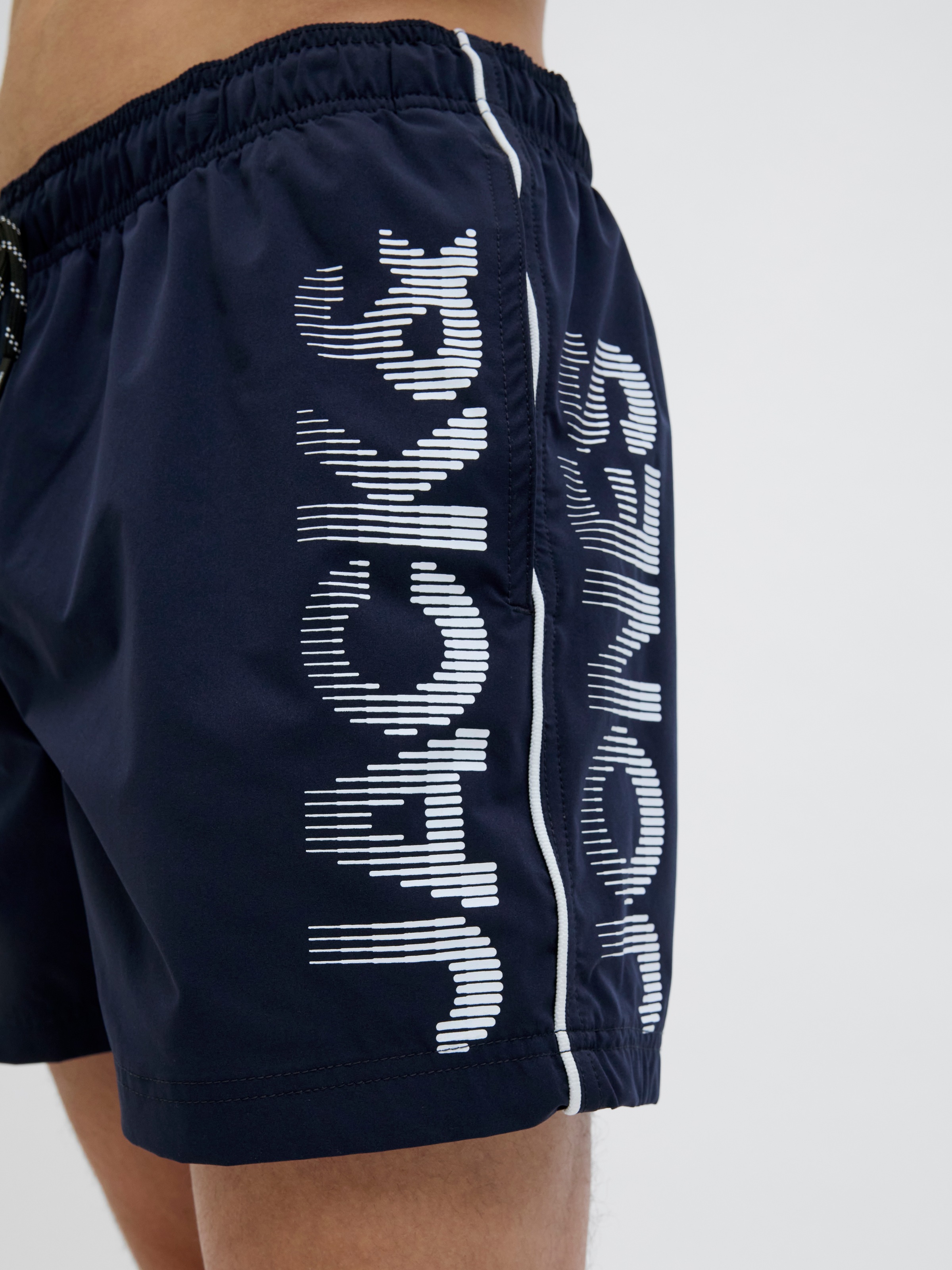 Jack & Jones Badeshorts JPSTMAUI JJSWIM SPLICE LOGO AKM SN günstig online kaufen