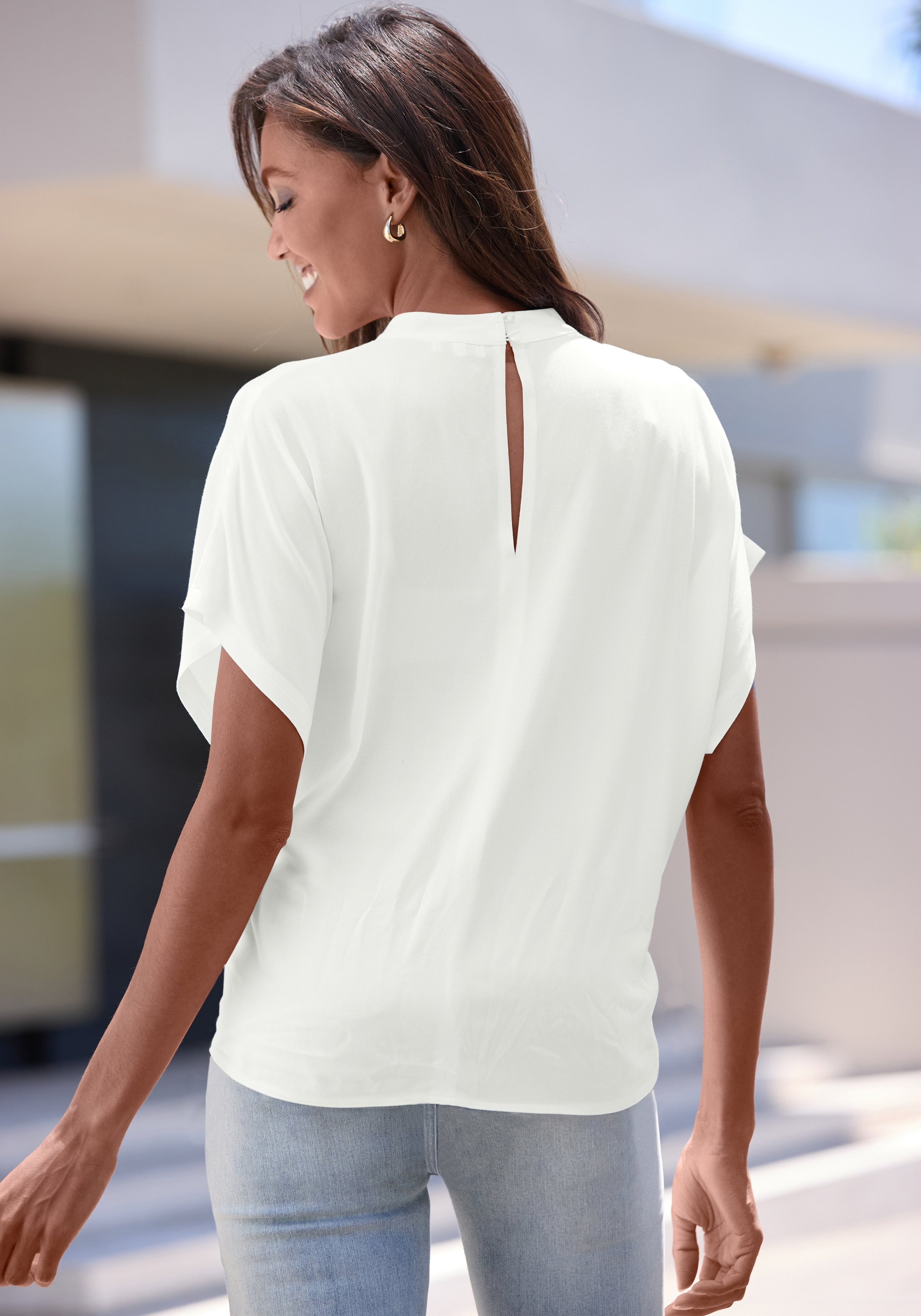 LASCANA Kurzarmbluse in lockerer Passform, Damenbluse, sportlich elegant