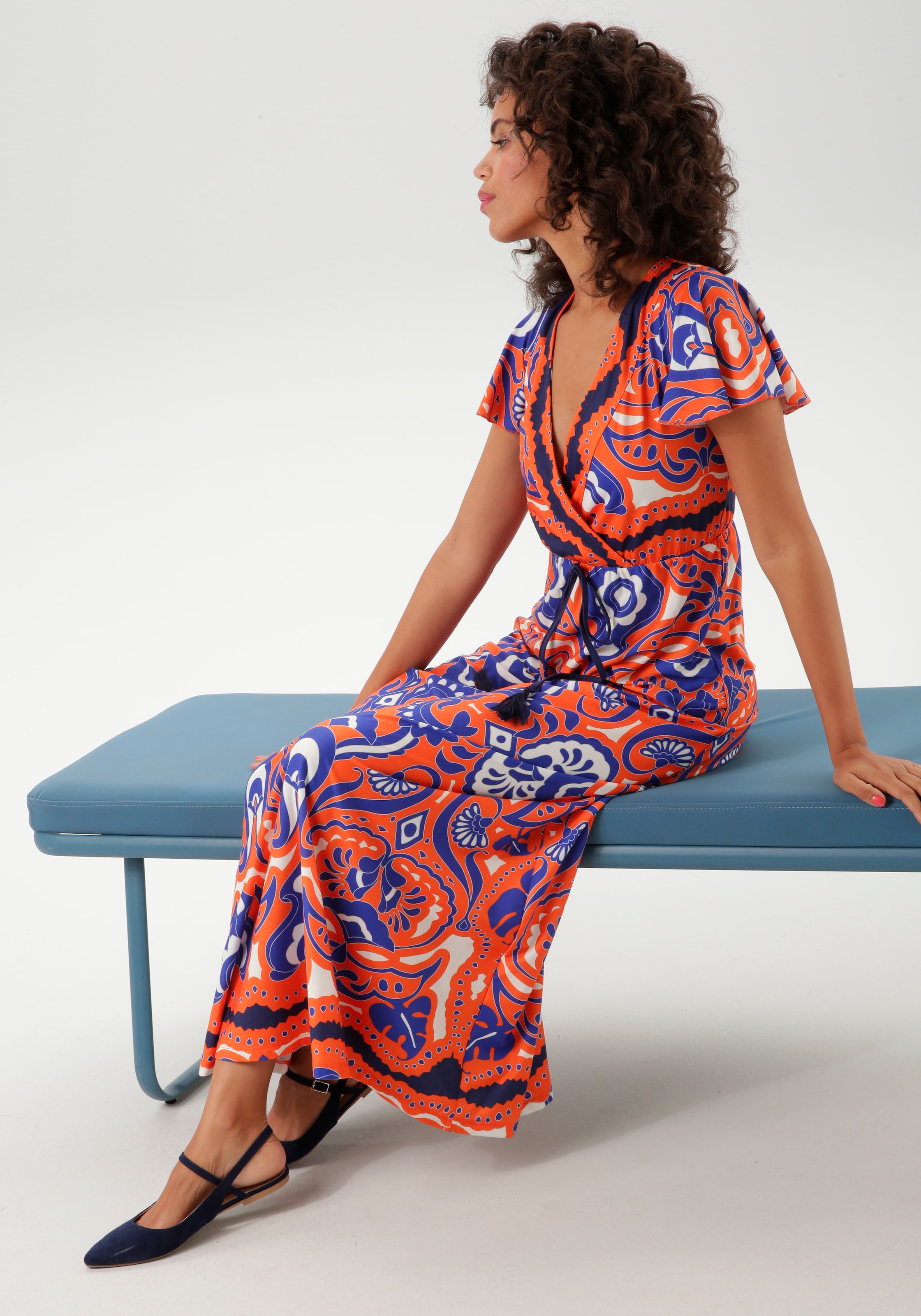 Aniston CASUAL Maxikleid, mit extravagantem, großflächigem Druck - NEUE KOLLEKTION