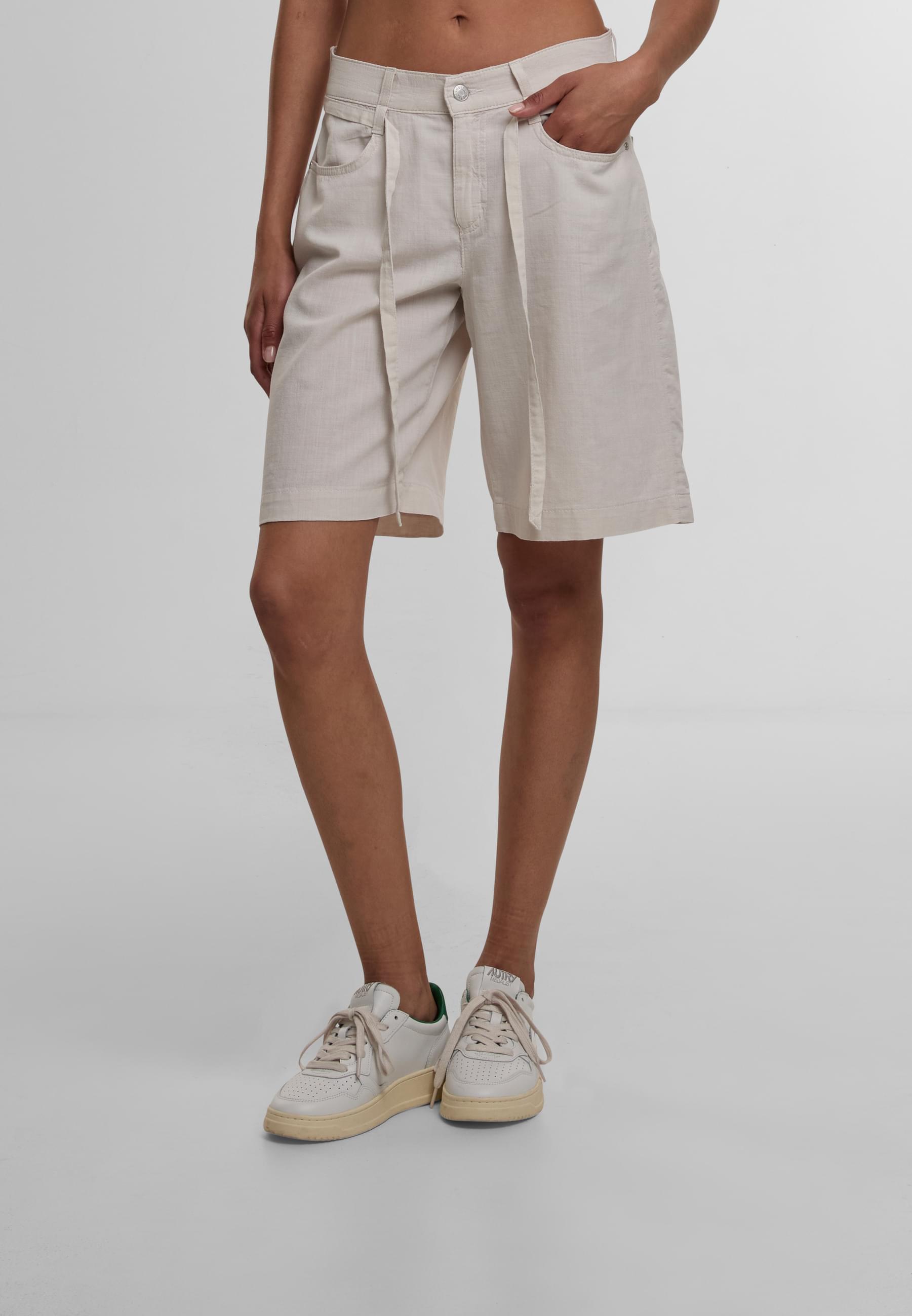 Thumbnail - AENGELS Shorts "AENGELS Wide Leg Short Belt"