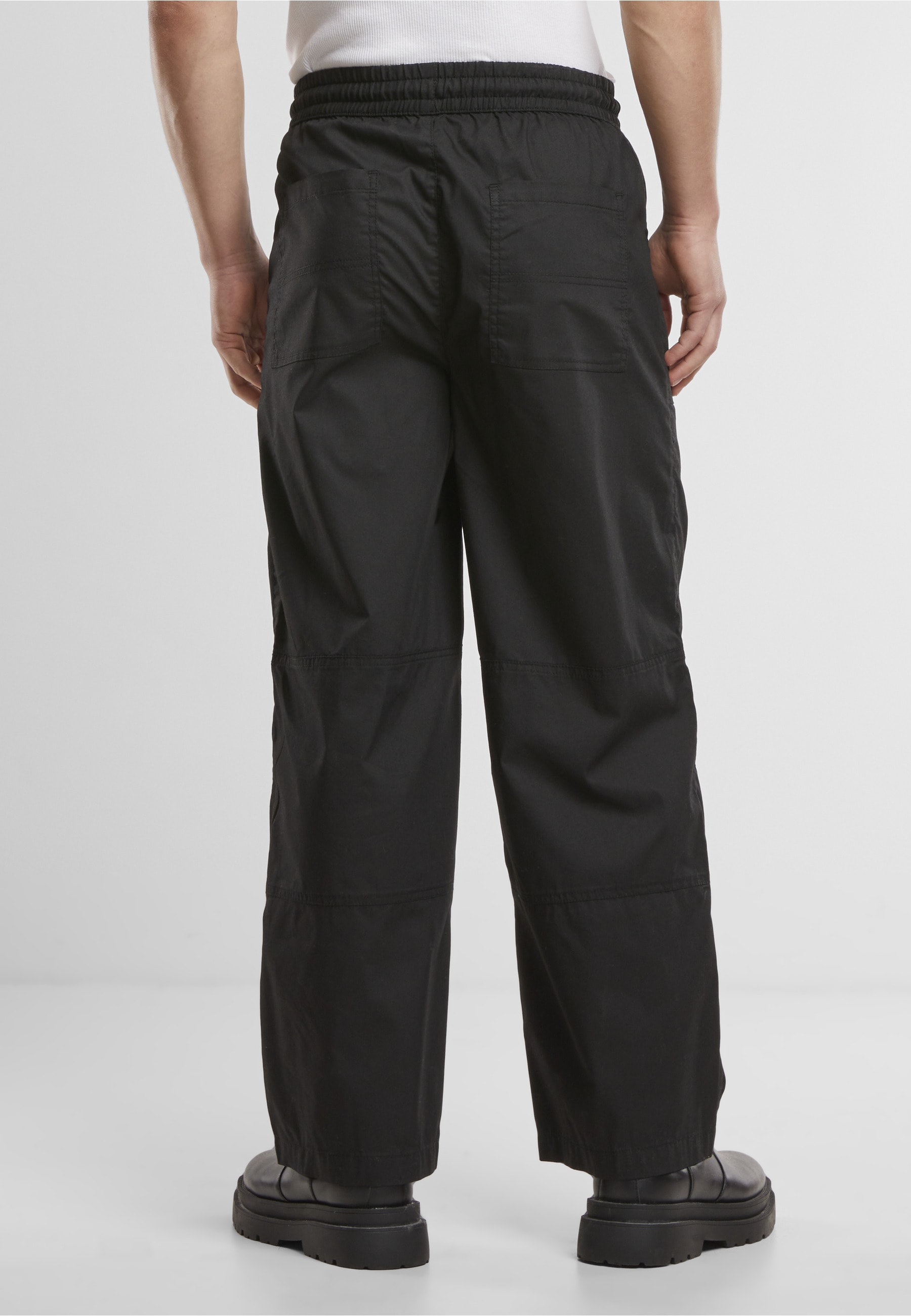 URBAN CLASSICS Stoffhose »Urban Classics Loose Fit Pants With Darts«