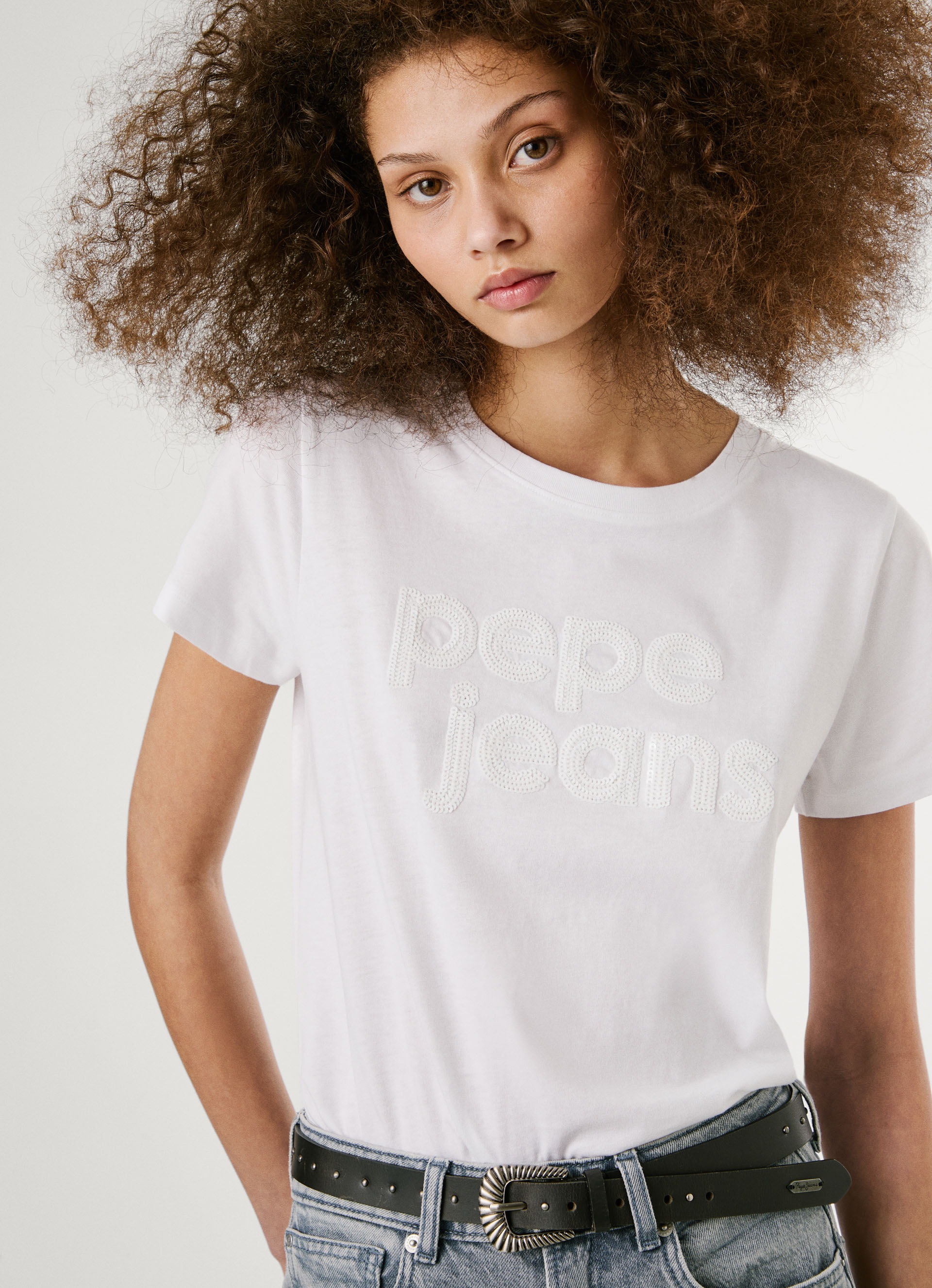 Pepe Jeans T-Shirt "ARIA" mit Ton-in-Ton Paillettenbesatz günstig online kaufen