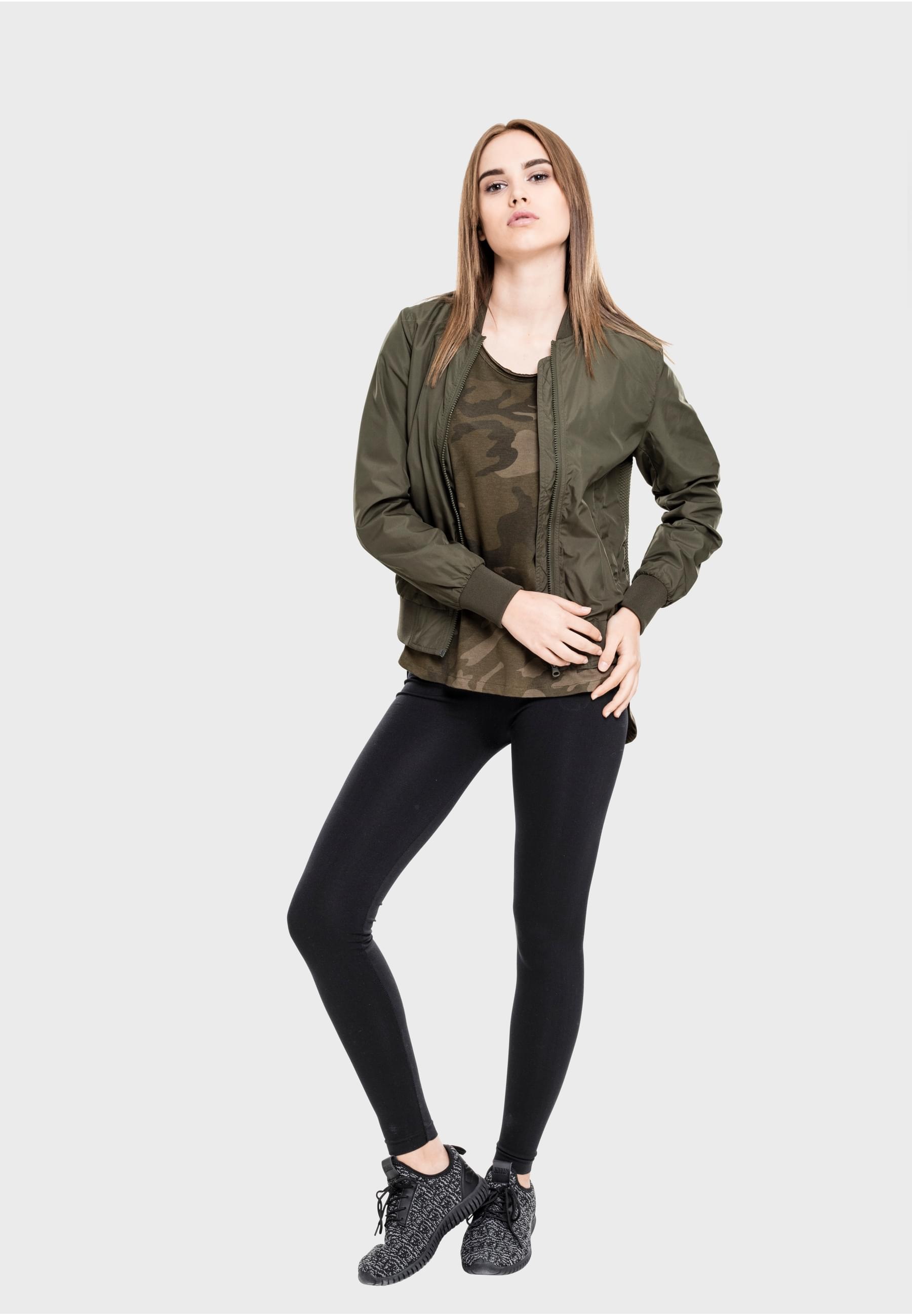 URBAN CLASSICS T-Shirt »Urban Classics Damen Ladies Camo Back Shaped Tee« 1 Stk.