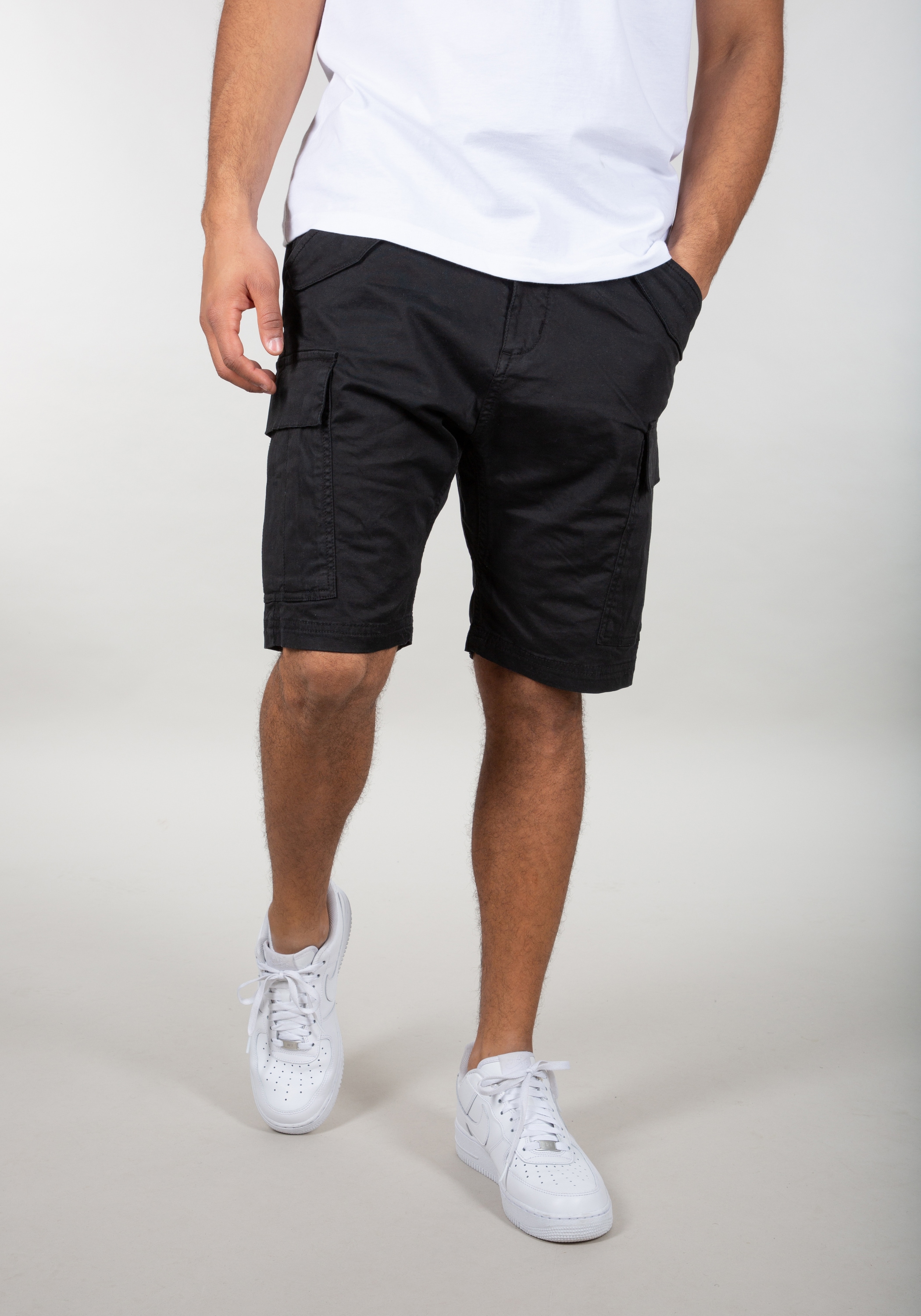 Alpha Industries Shorts »Alpha Industries Men Pants & Shorts Airman Short«