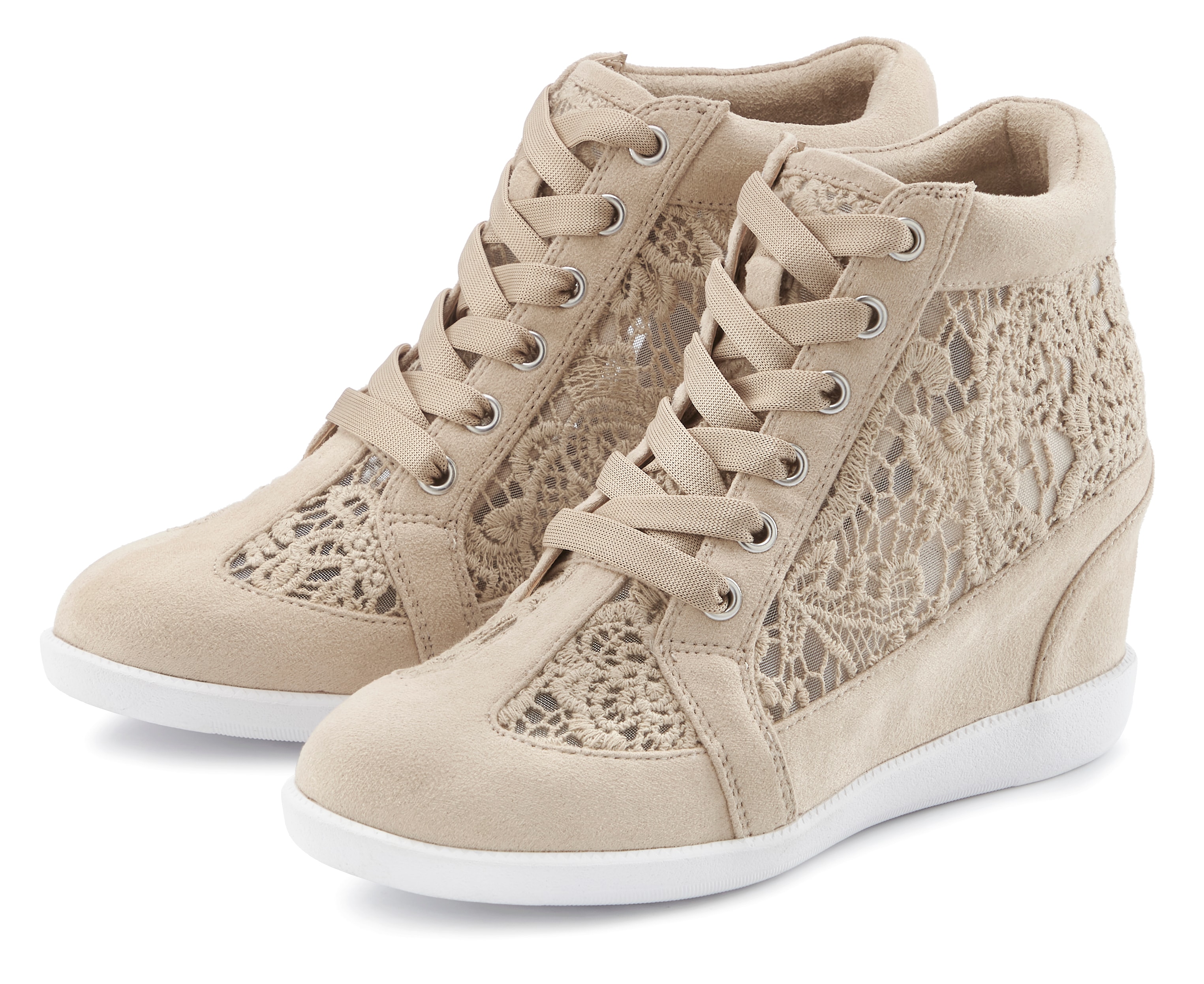 LASCANA "Freizeitschuh, Keilstiefelette, Sneaker," mit innenliegendem Keilabsatz und eleganten Spitzendetails
