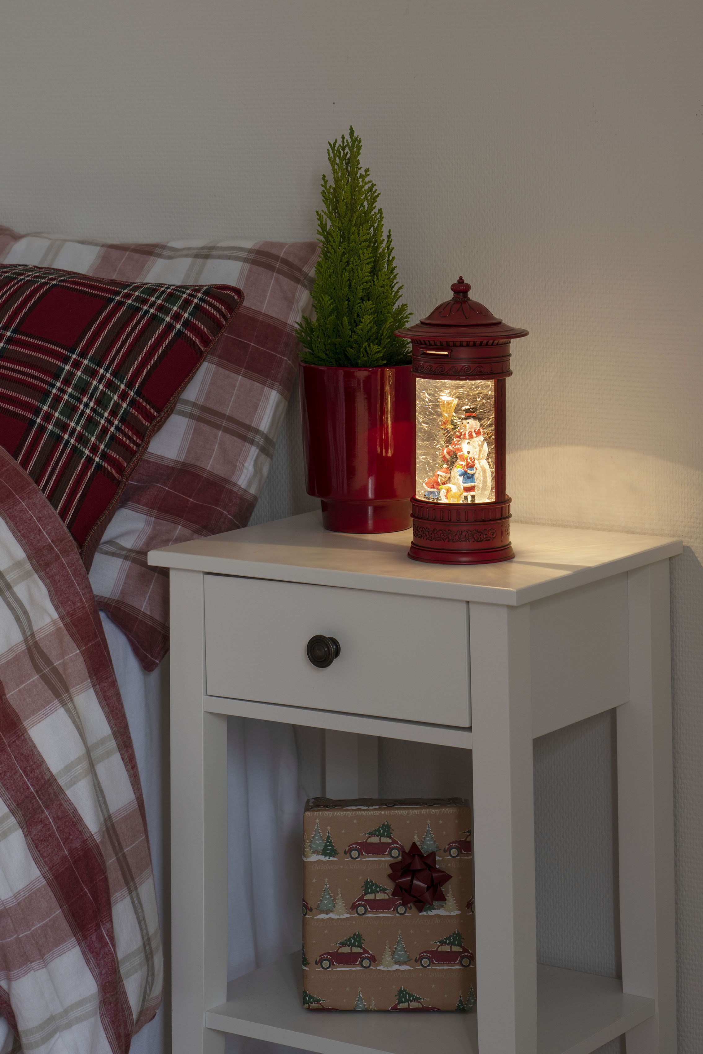 KONSTSMIDE LED Laterne "Weihnachtsdeko rot" LED-Modul 1 Stk. Warmweiß LED Wasserlaterne, Briefkasten, "Schneemann mit 2 Kindern und Hund"