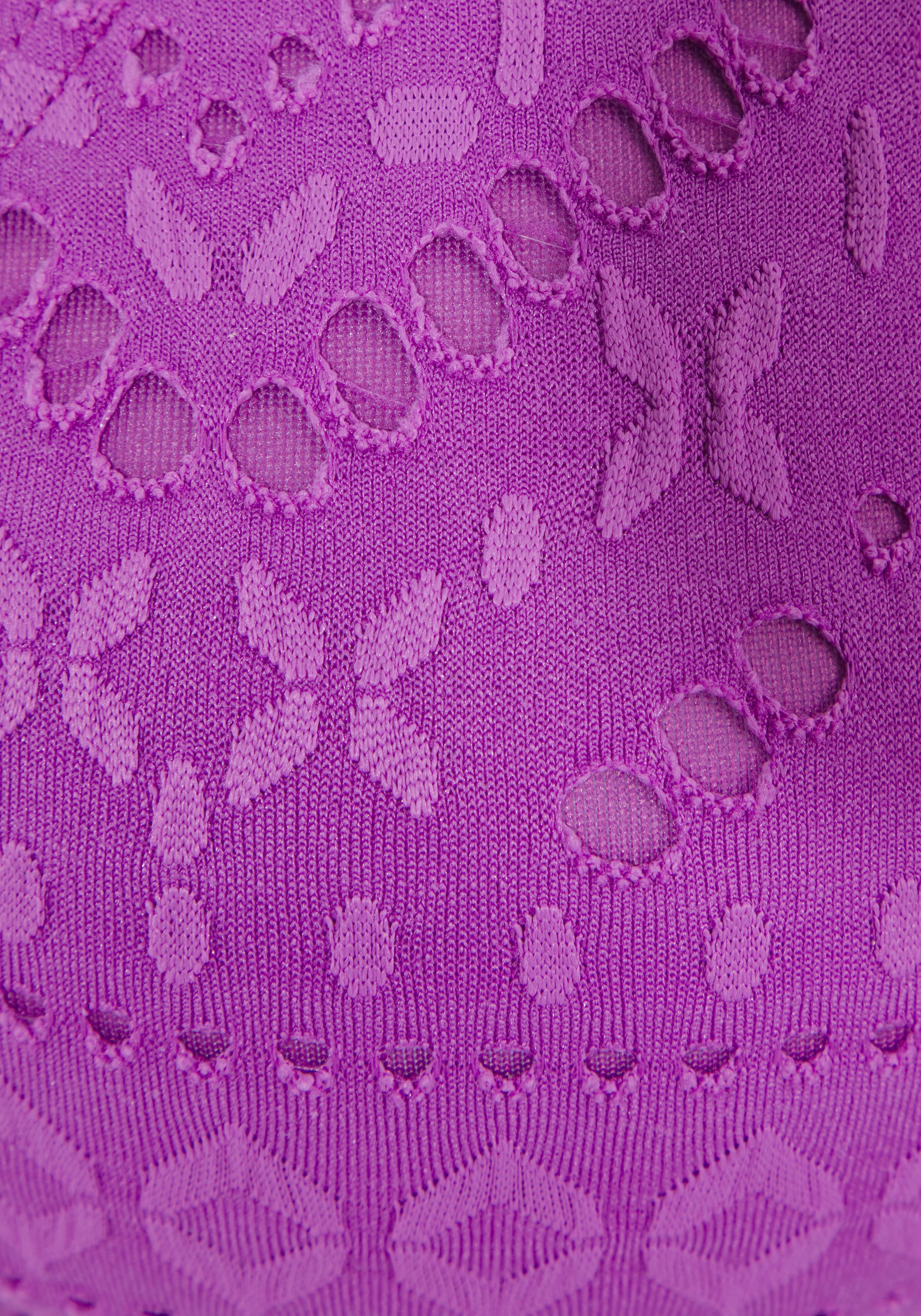 LASCANA Triangel-Bikini-Top »Omara«, mit Lochstickerei