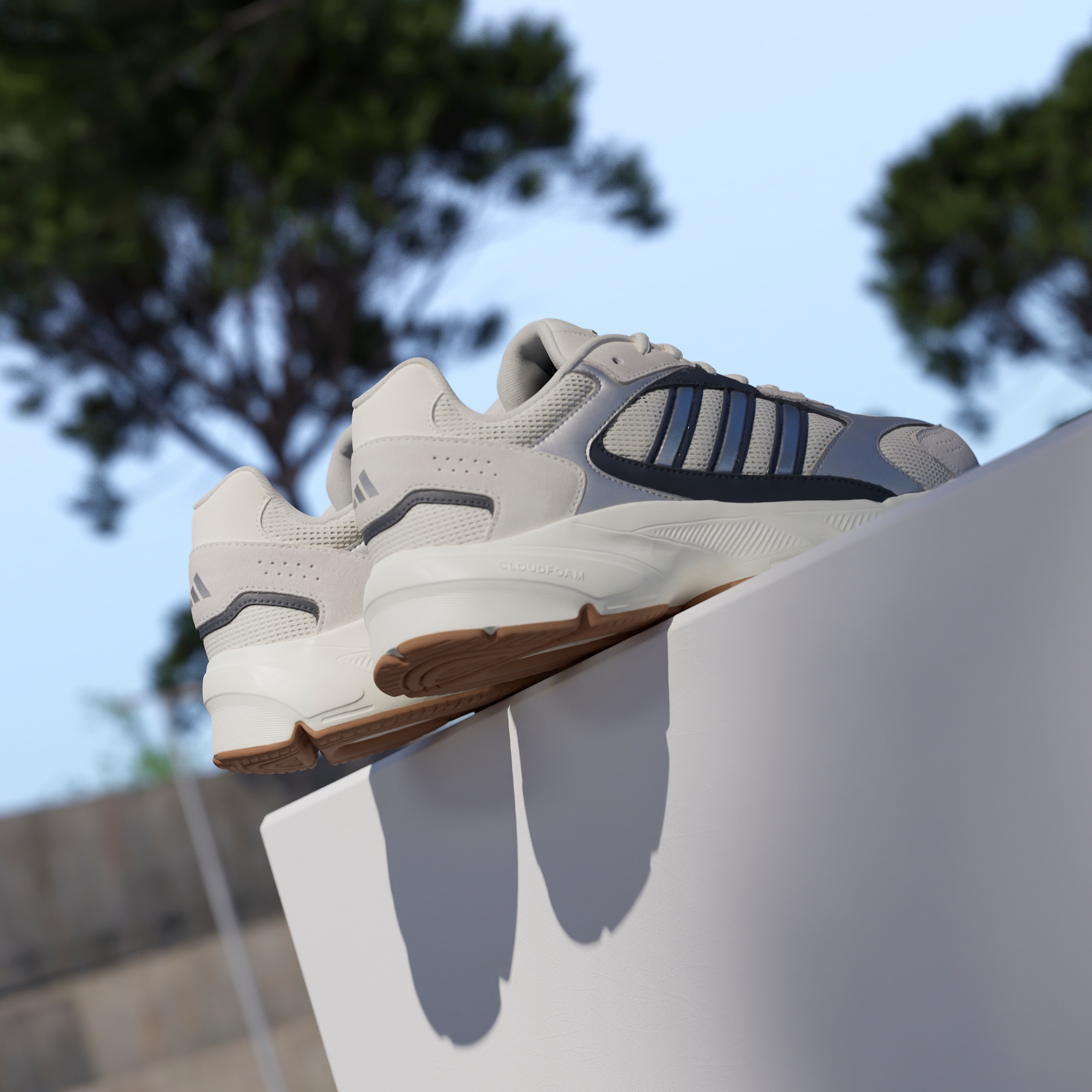 adidas Sportswear Sneaker »CRAZYCHAOS 2000«, inspiriert vom Design des adidas RESPONSE CL