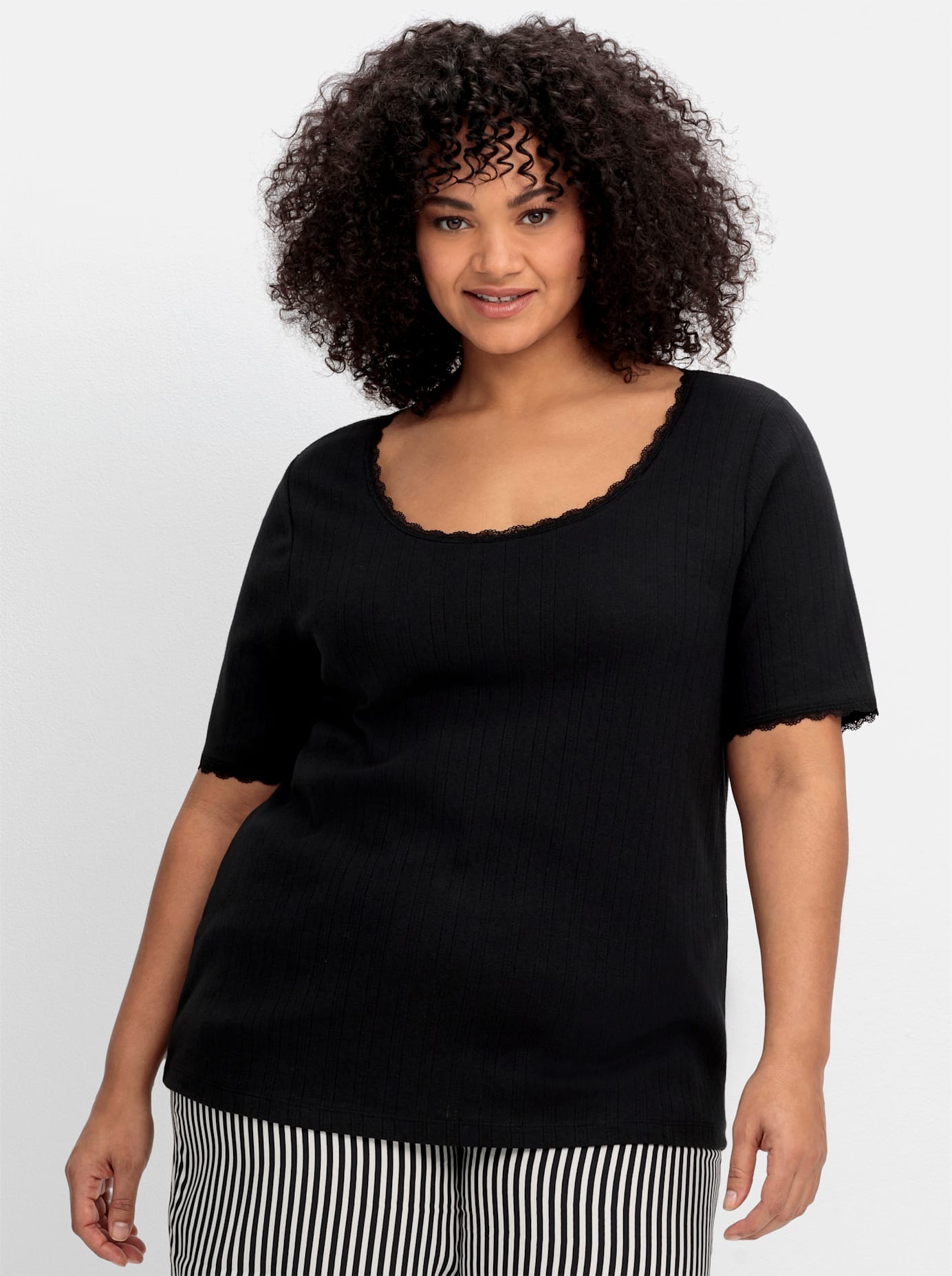 Sheego Kurzarmshirt "T-Shirt", (1 tlg.) günstig online kaufen