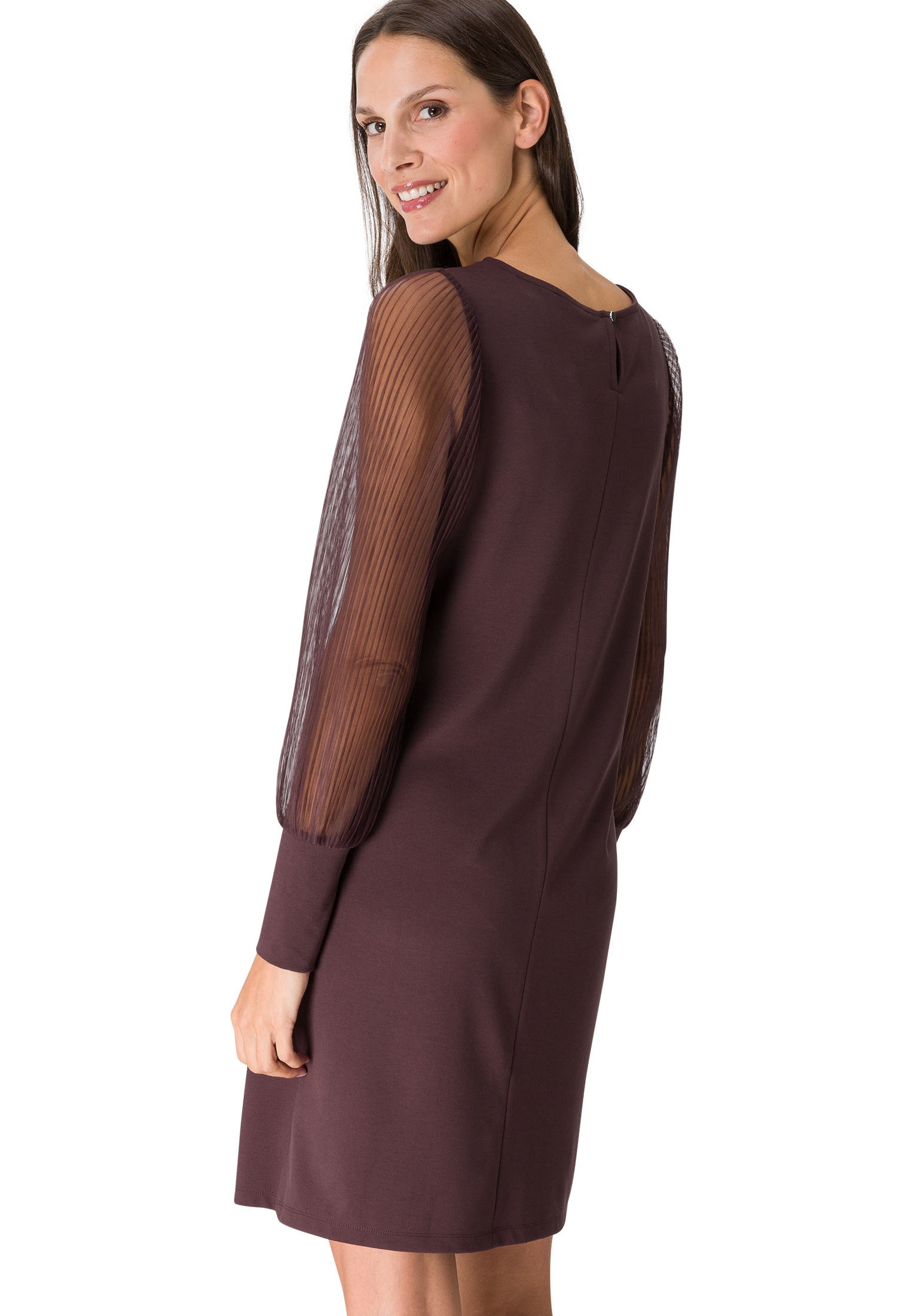 Zero Etuikleid »zero Kleid mit transparenten Ärmeln«, drapiert /gerafft