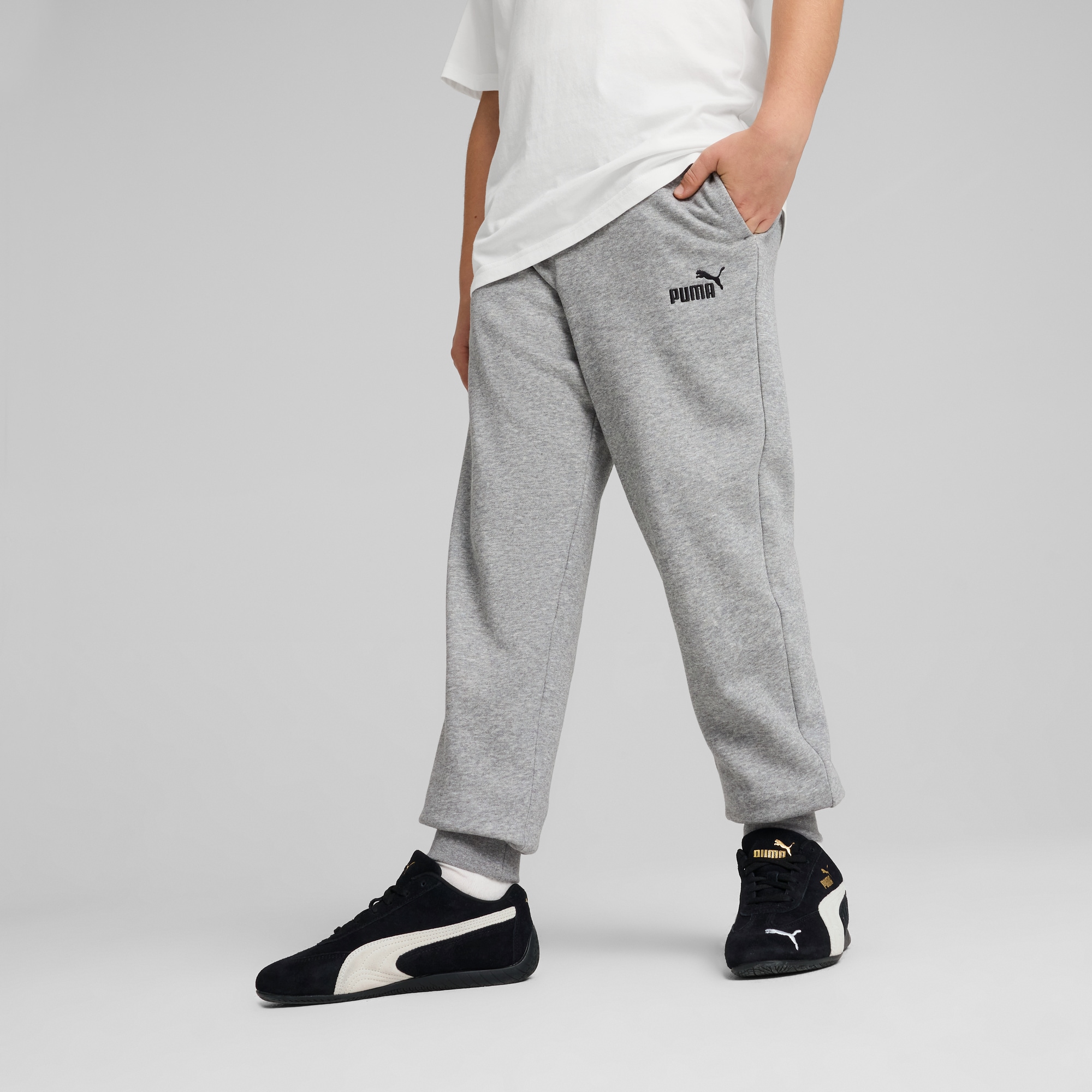PUMA "ESS NO. 1 LOGO SWEATPANTS FL B" Regular Fit, mit Eingrifftaschen, mit elastischem Bund