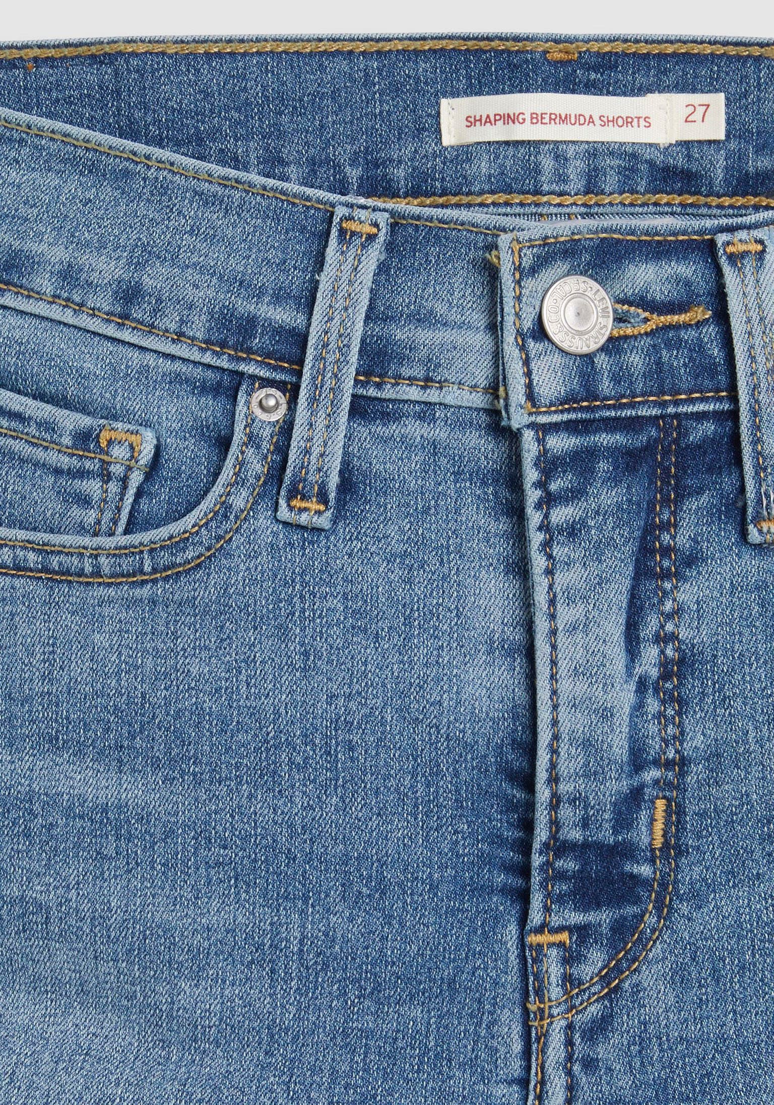 Levi's® Shorts »SHAPING BERMUDA«, im Five-Pocket Style