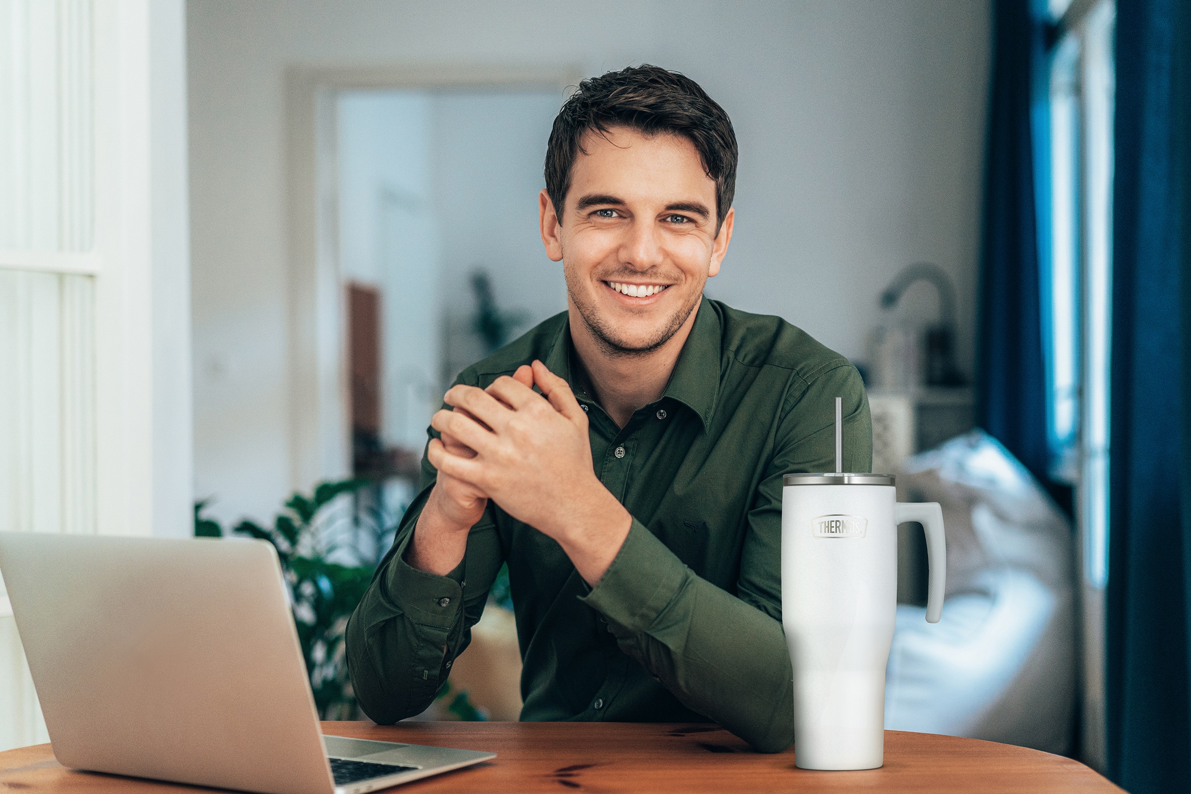 THERMOS Thermobecher »REFRESHING SERIES ISOLIERTRINKBECHER mit Strohhalm« 1,10l, 6h heiß & 6h kalt, mit Griff