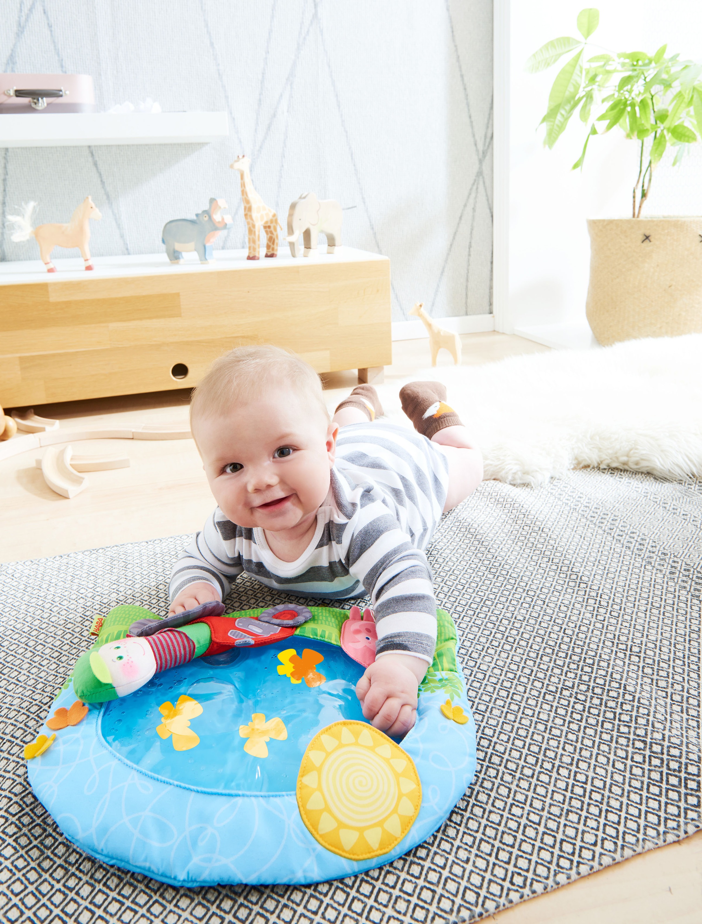 Haba Spielmatte »Wasser-Spielmatte Bauernhof«, mit Stoffpuppe