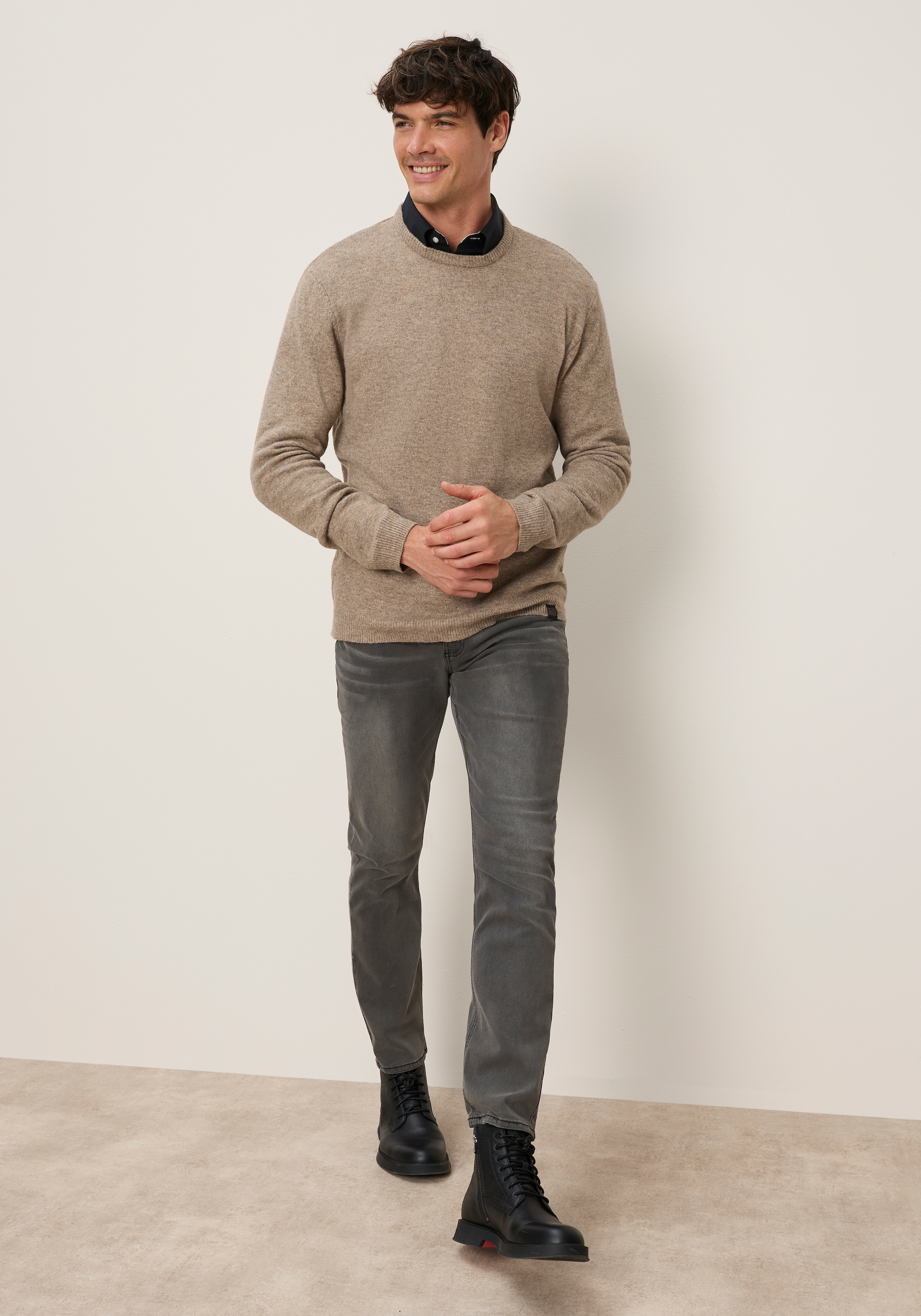 Bruno Banani Strickpullover mit Rundhalsausschnitt, Langarm-Design, Regular Fit, melierte Optik