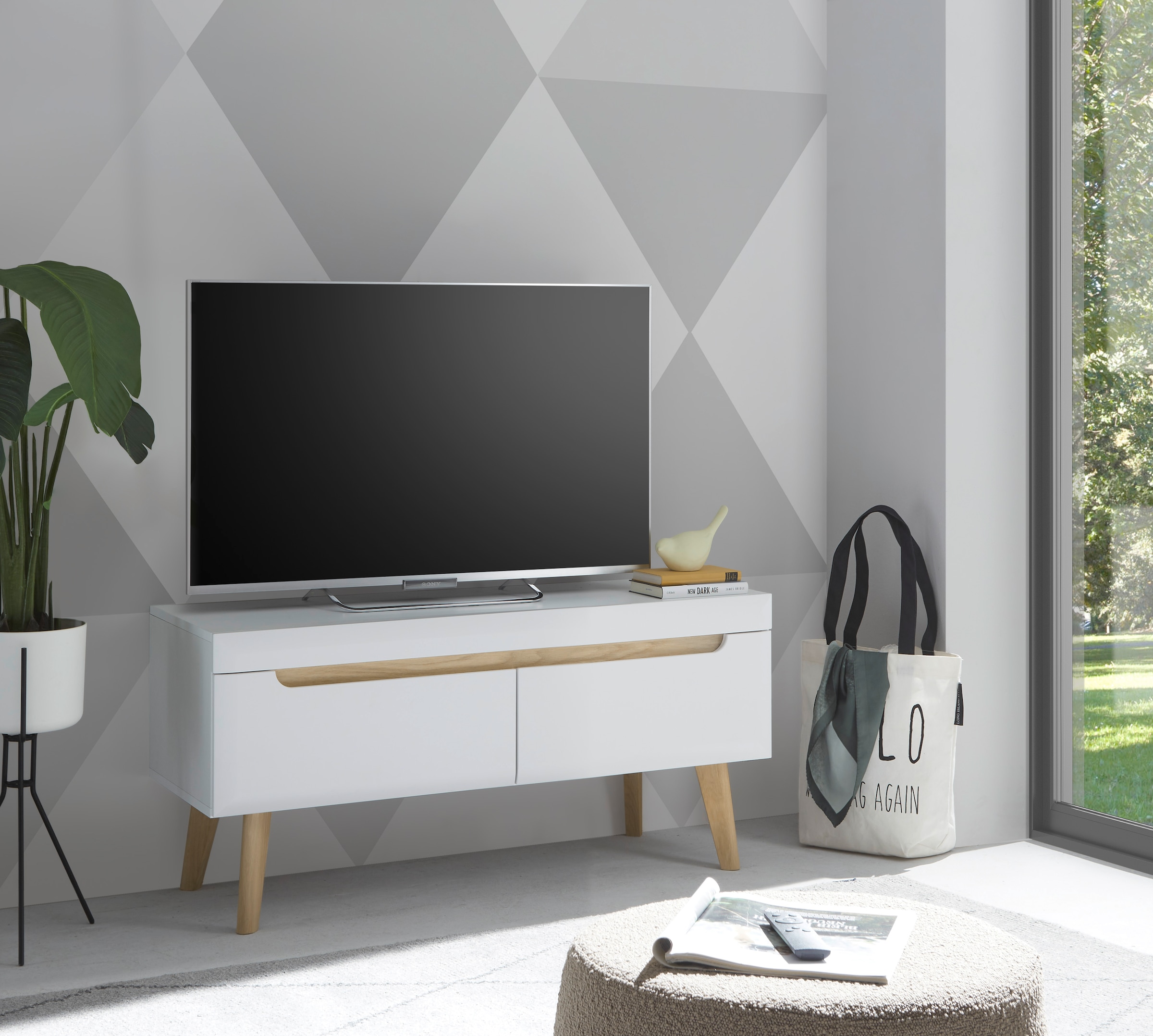 INOSIGN Lowboard »Torge, TV-Unterschrank, TV-Kommode, Fernsehschrank, TV-Board«, (1 St.), abgeschrägte Füße, drei Farben, Scandi Design, 107 cm breit