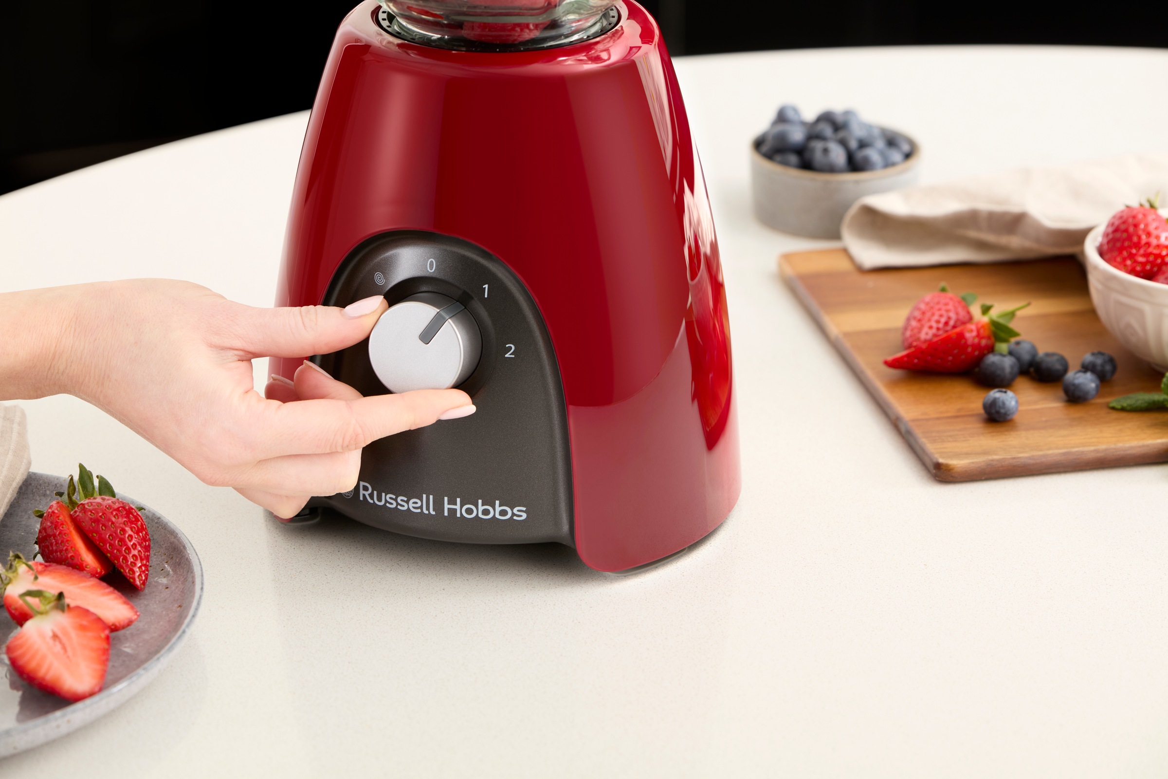RUSSELL HOBBS Standmixer »Desire 27120-56, 850 Watt,«, 650 W, Glas, rot,2 Geschwindigkeitsstufen, 1,5 Liter Fassungsvermögen