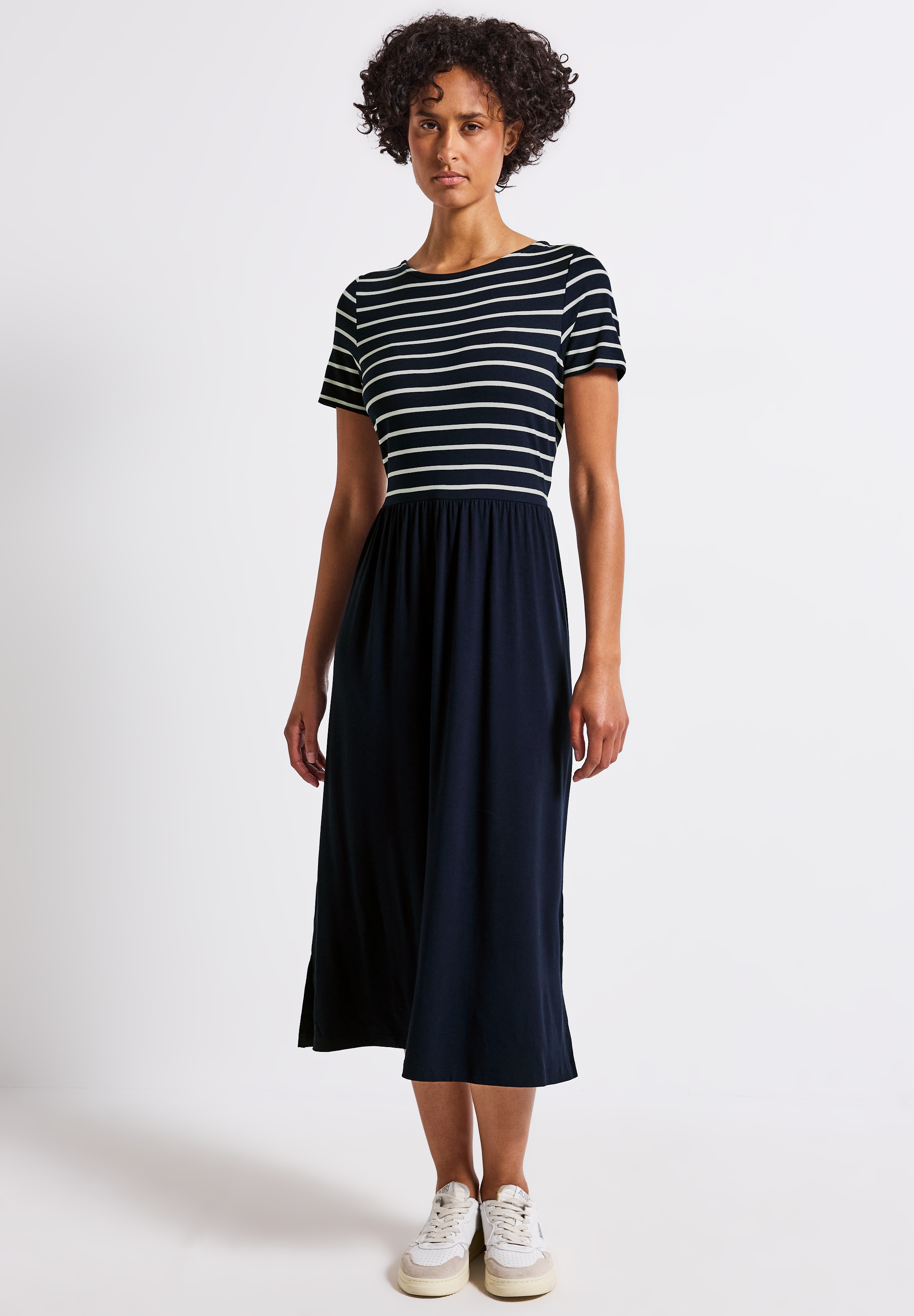 STREET ONE Midikleid, mit Rundhalsausschnitt günstig online kaufen
