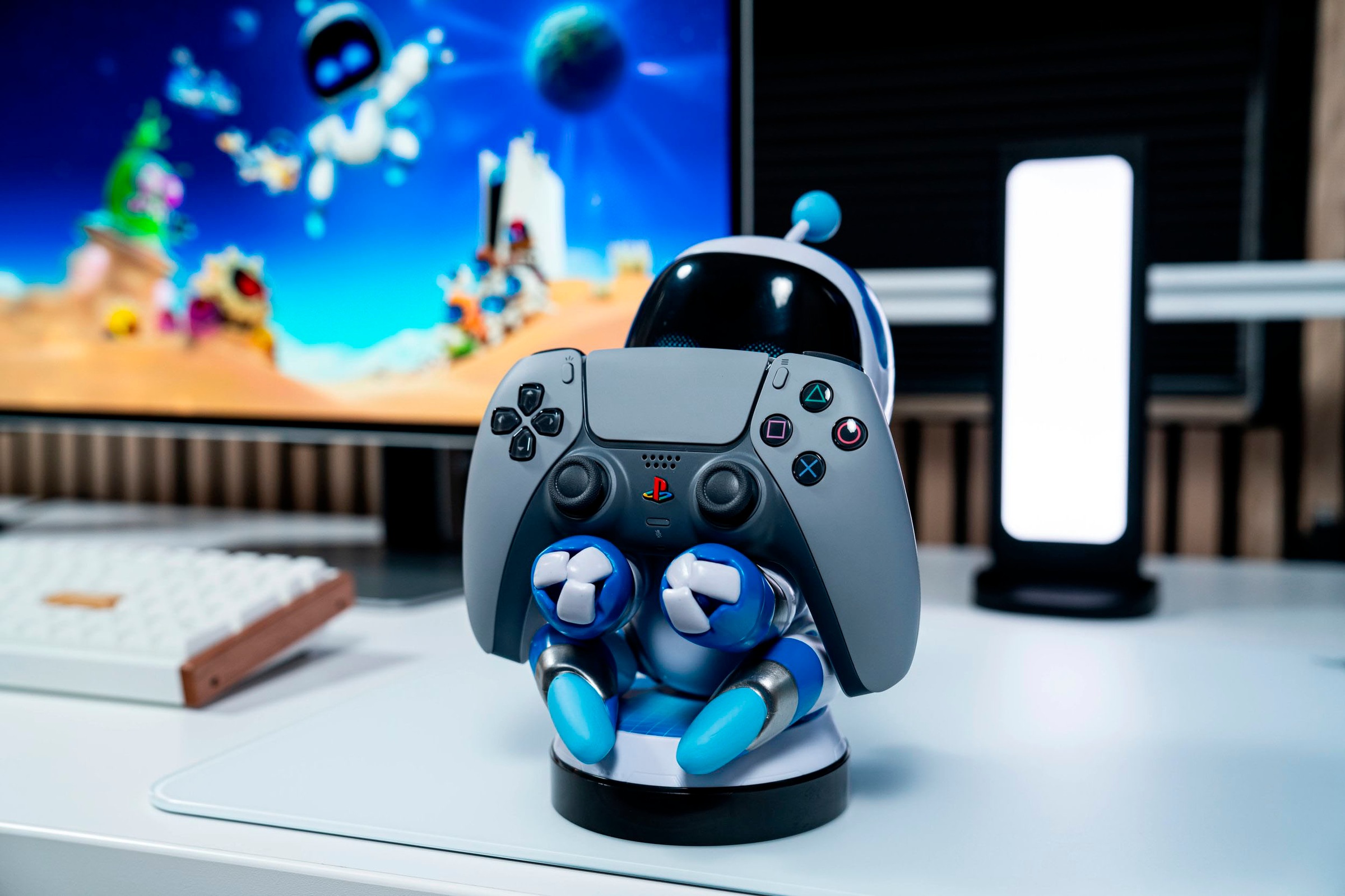 NBG Controller-Halterung »Cable Guy - Astro Bot«