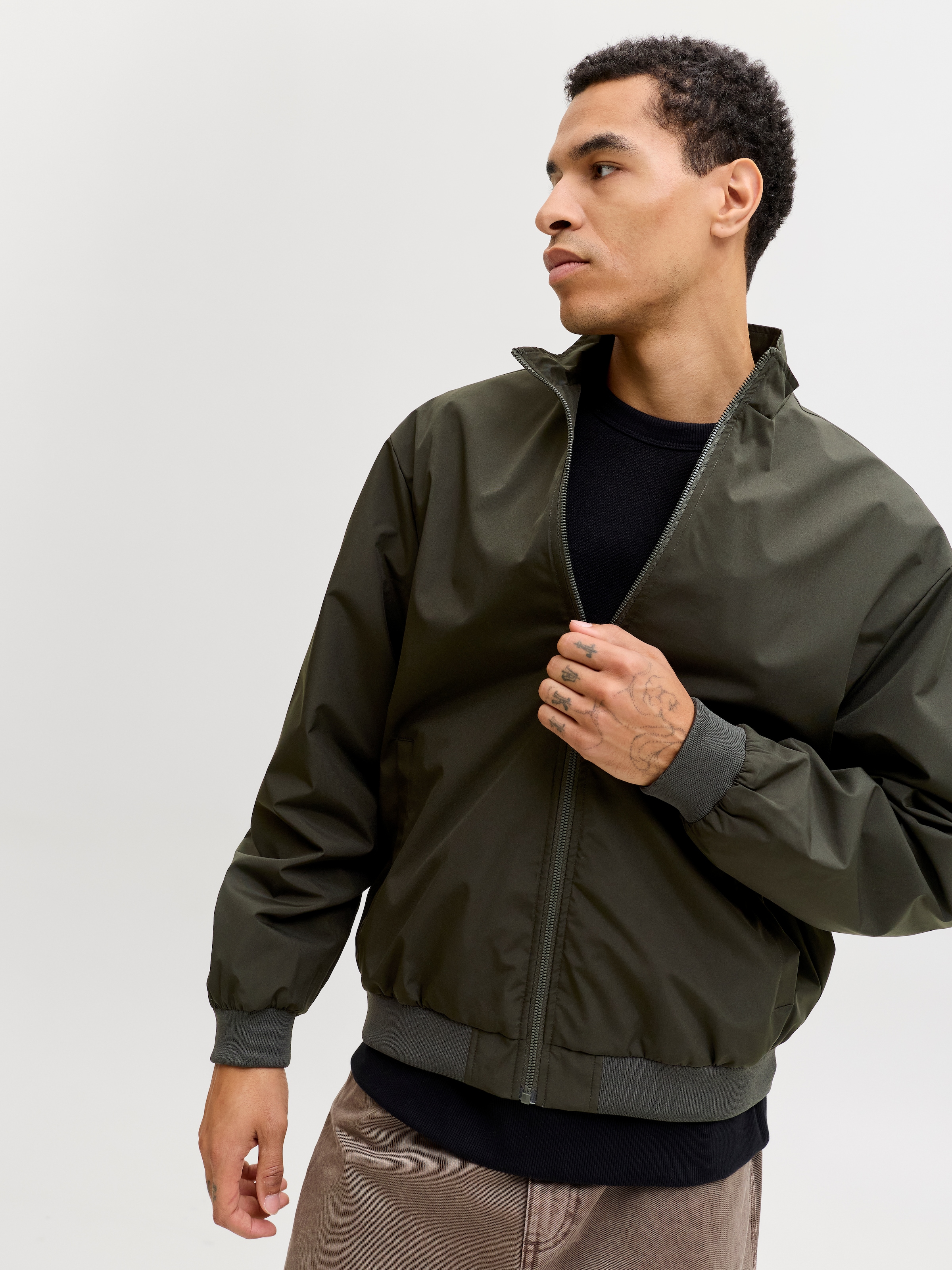 Jack & Jones Bomberjacke »JJECHARGE STAND COLLAR BOMBER NOOS« mit Stehkragen