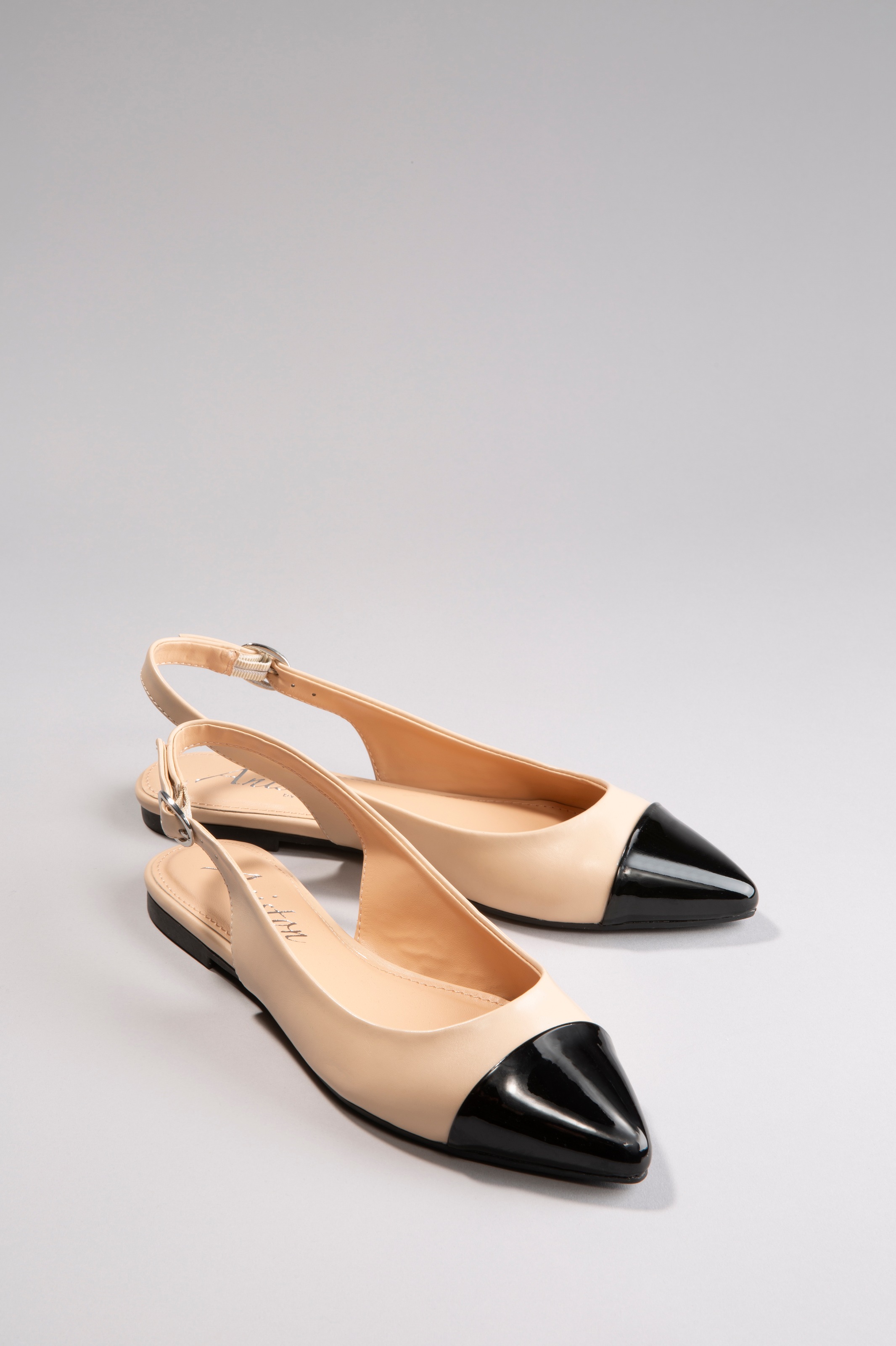 Aniston SHOES, Flat, Sommerschuh, Lackspitze - in schmaler Form