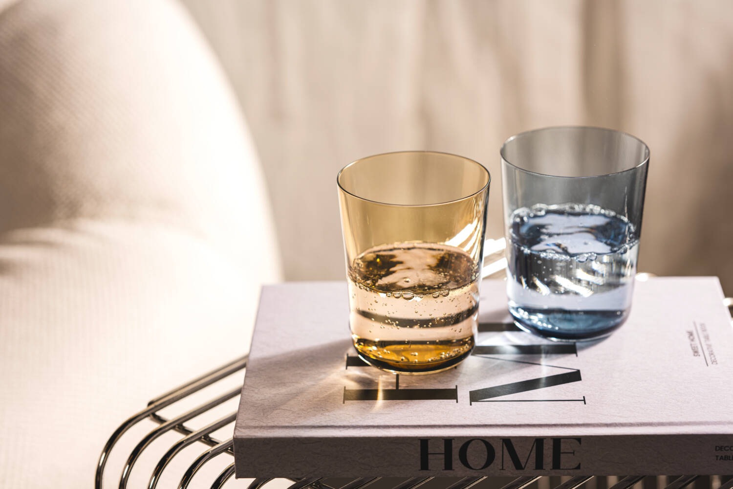 LEONARDO Gläser-Set »Trinkgläser LEGGERO, 4er-Set, 330 ml« dünnwandiges Glas mit stabilem Stand