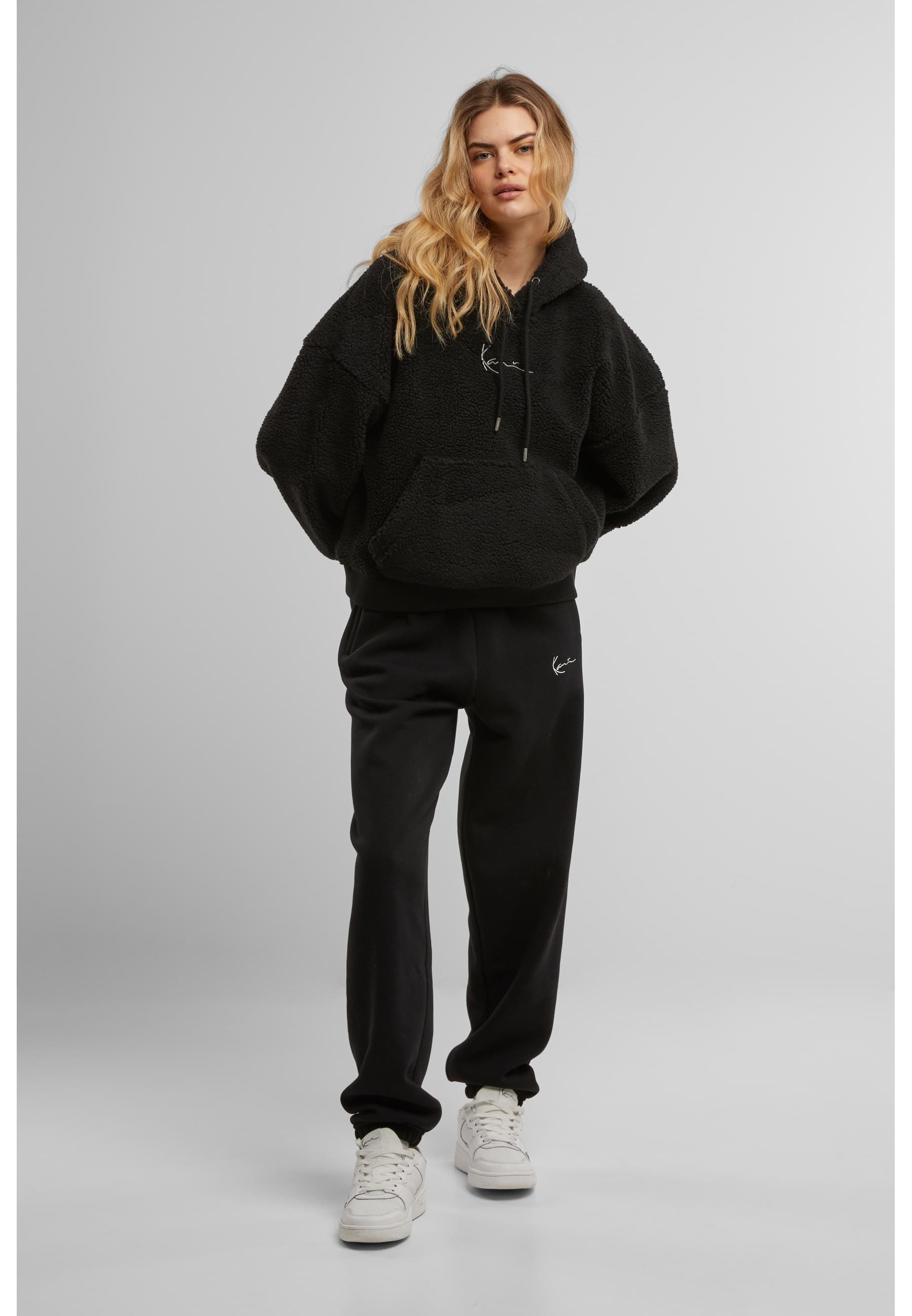Karl Kani Kapuzenpullover »Karl Kani KK Metal Signature Teddy Os Hoodie«, (1 tlg.)