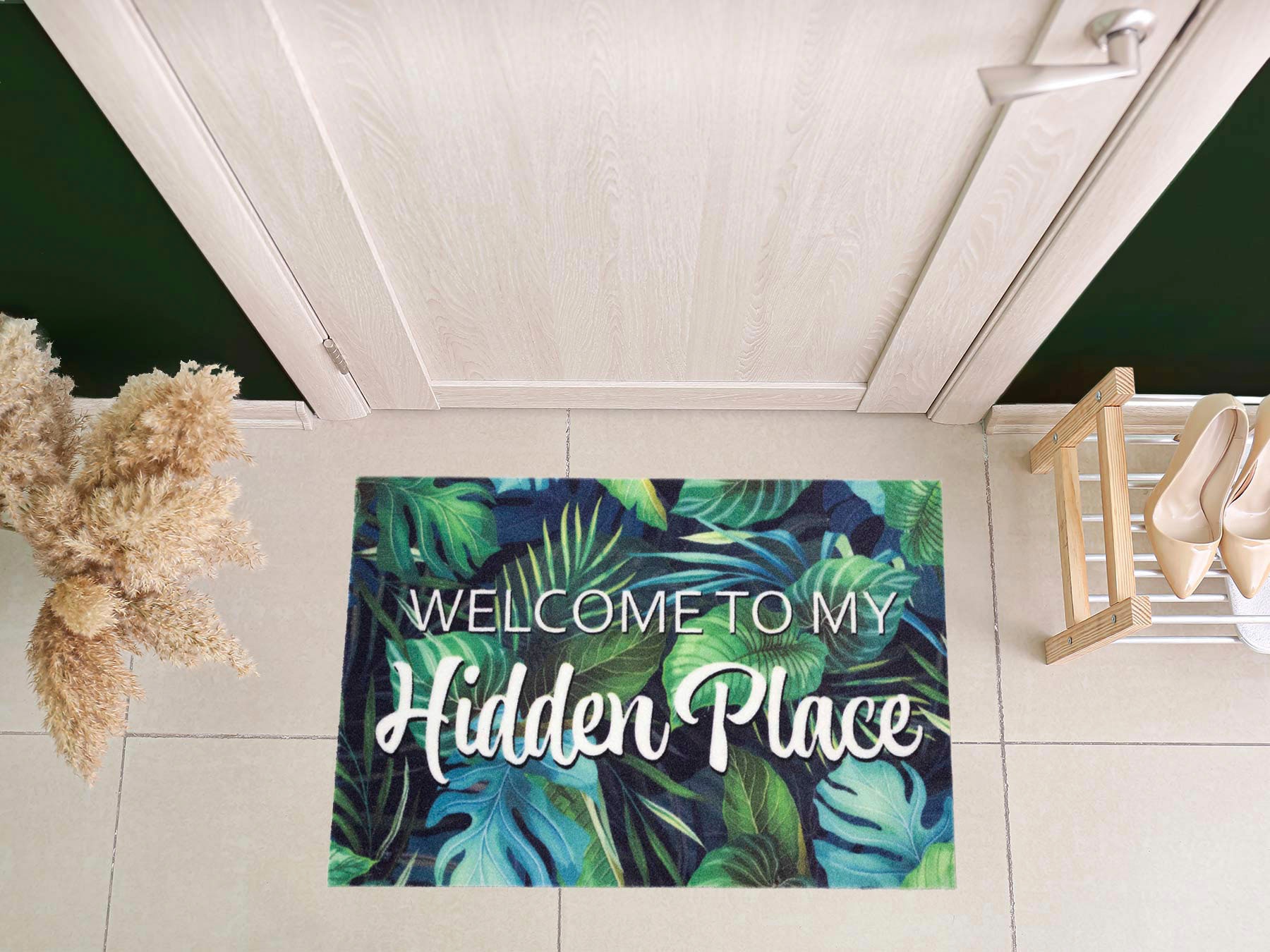Primaflor-Ideen in Textil Fußmatte »VELVET - HIDDEN PLACE, Made in Belgium«, rechteckig, 5 mm Höhe, Schmutzfangmatte, Motiv Dschungel, mit Spruch, waschbar, rutschhemmend