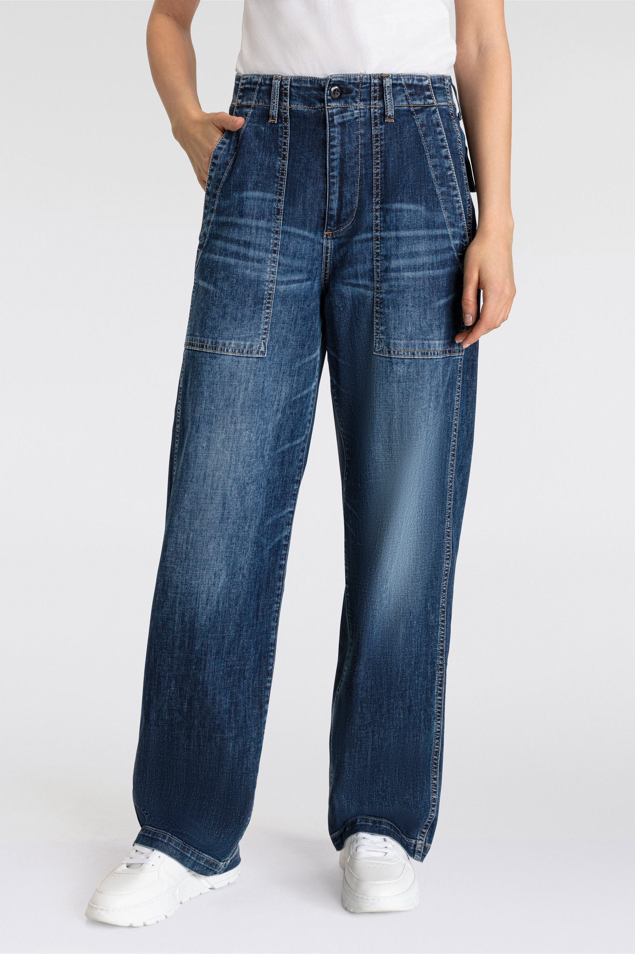 Herrlicher "Fatique Women Wide Light Denim" mit großen aufgesetzten Taschen günstig online kaufen