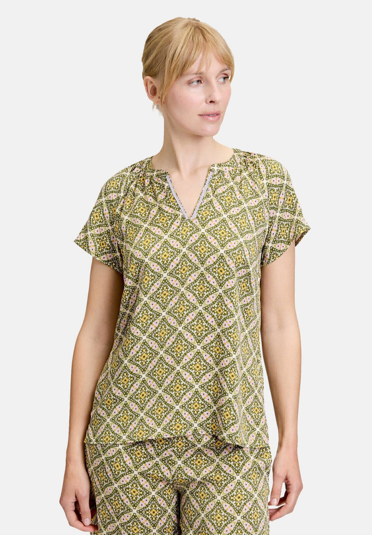 Cartoon Shirtbluse »Damen mit Muster«