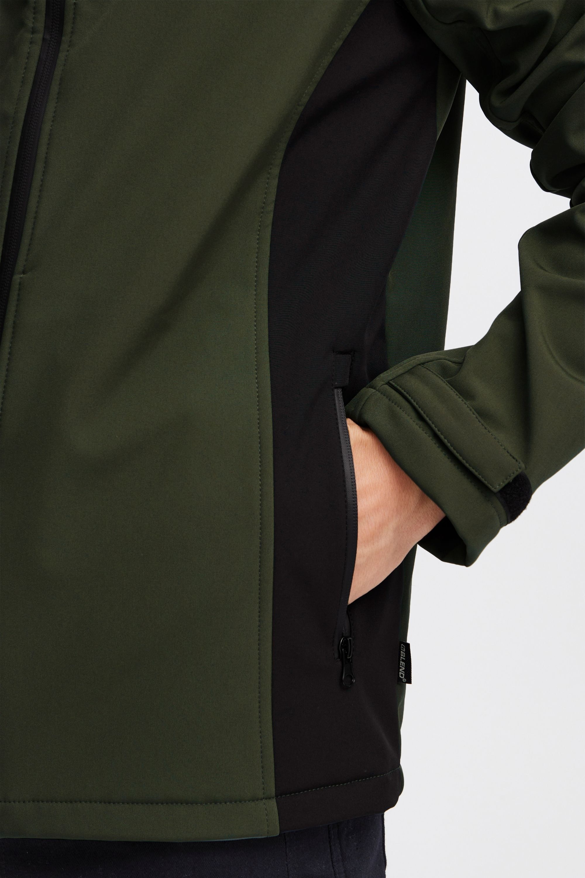 Blend Softshelljacke »Softshelljacke BHOuterwear«, mit Kapuze