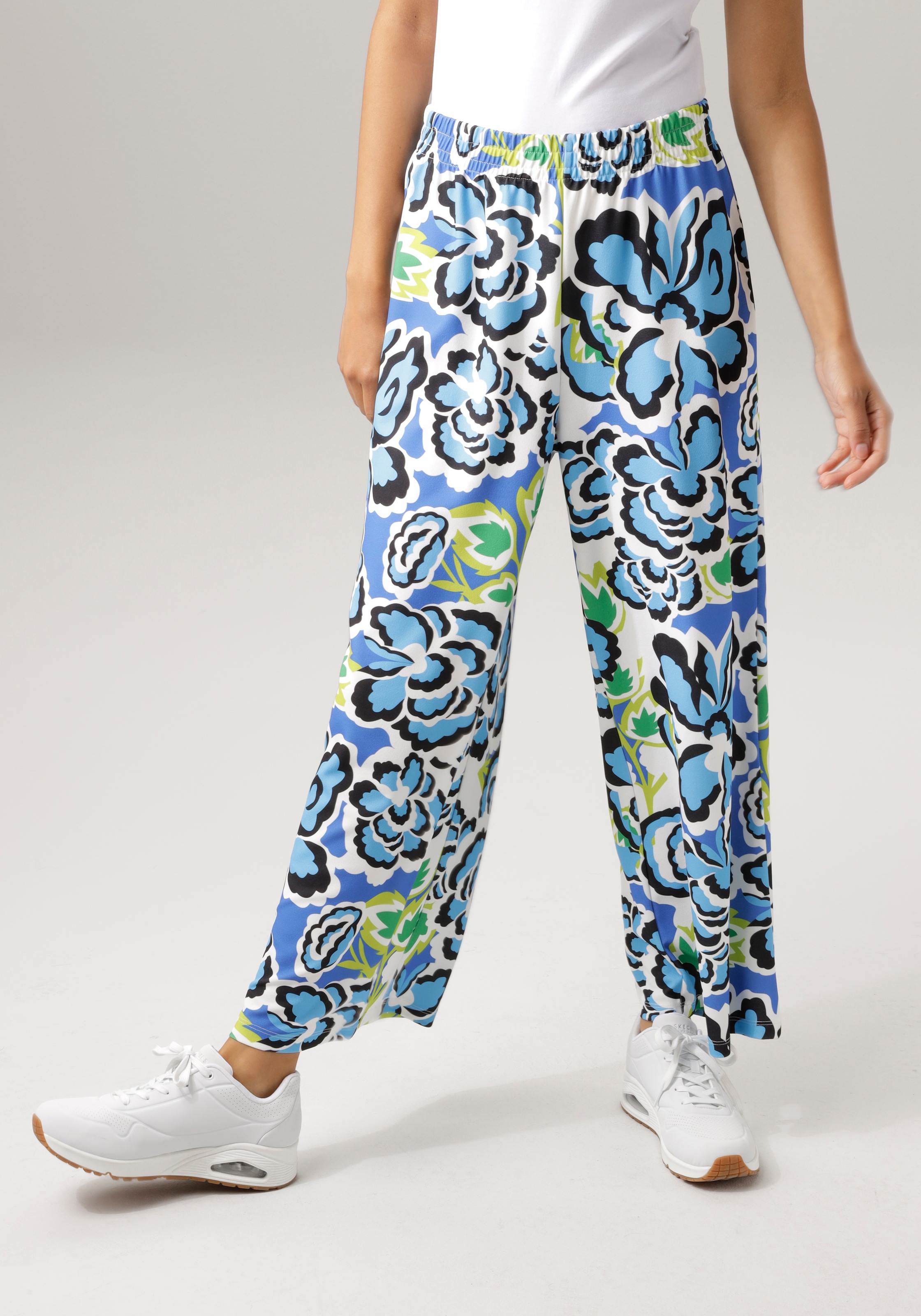 Aniston CASUAL Schlupfhose, in 2 großflächigen Blumendruck-Varianten - NEUE KOLLEKTION kaufen