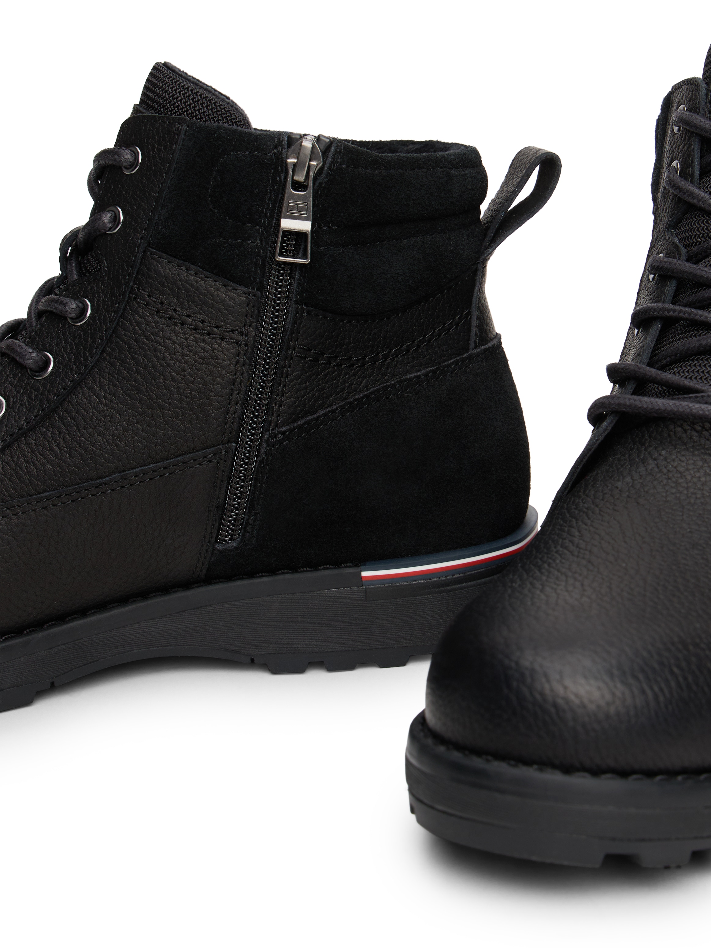 Tommy Hilfiger Schnürboots »CORPORATE W LTH LACE BOOT«, Schnürstiefelette mit Ziernähten und Anziehlasche