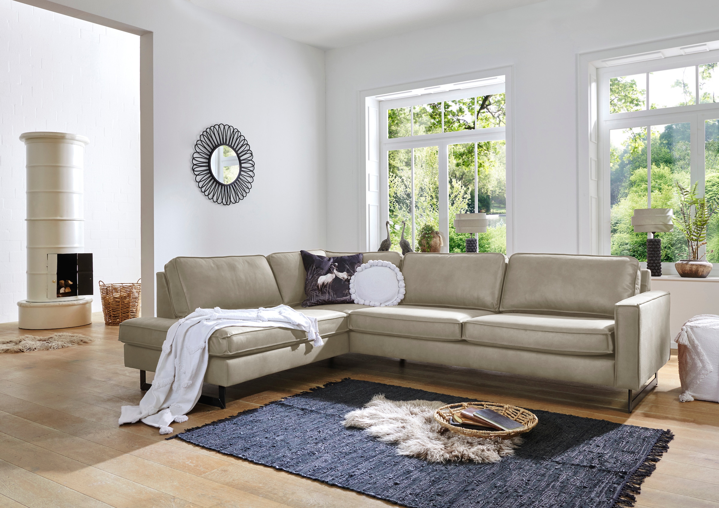 OTTO home Ecksofa "Pinto, 290 cm, Cord, Chenille, Lederoptik, Ottomane links / rechts" mit Keder, schwarze Metallfüße, Wellenunterfederung