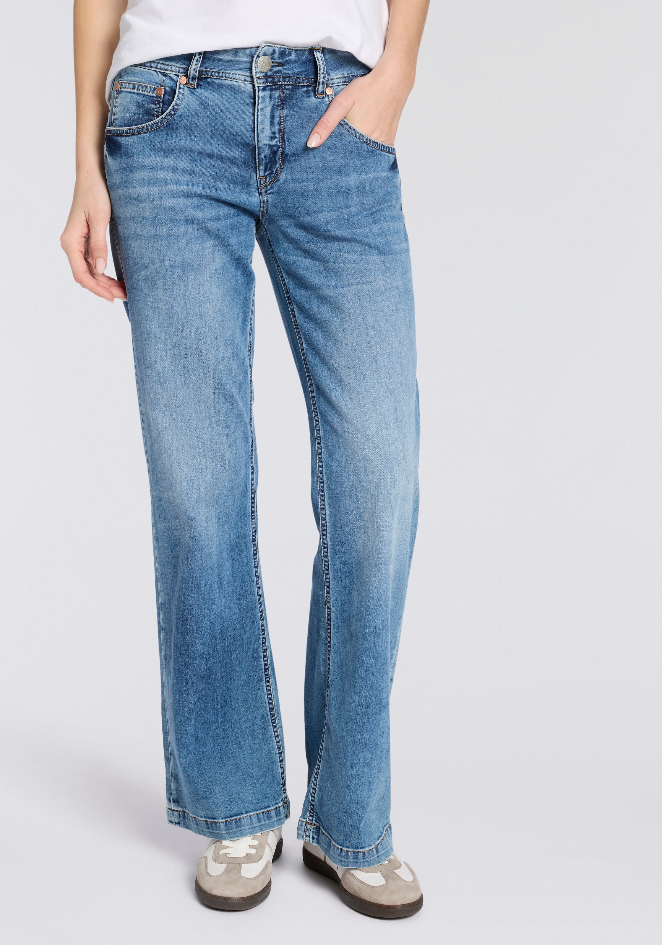 Herrlicher 5-Pocket-Jeans "Edna Denim Light" im Flared Fit günstig online kaufen