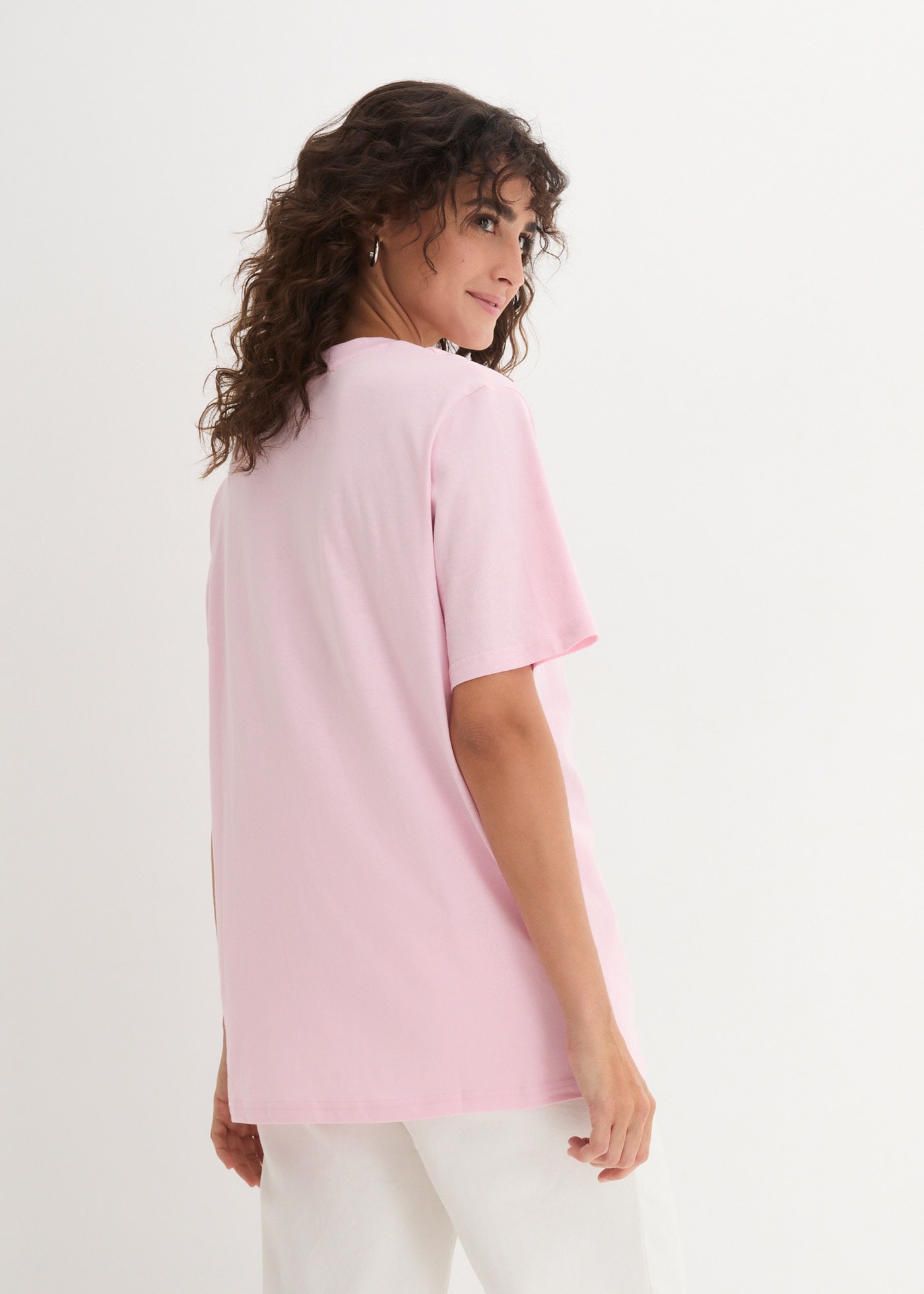 bonprix Longshirt »Weites Long-Shirt mit V-Ausschnitt, Kurzarm (5er Pack)« Packung, 5 tlg. lockere Passform, Kurzarm, mit V-Ausschnitt, unifarben