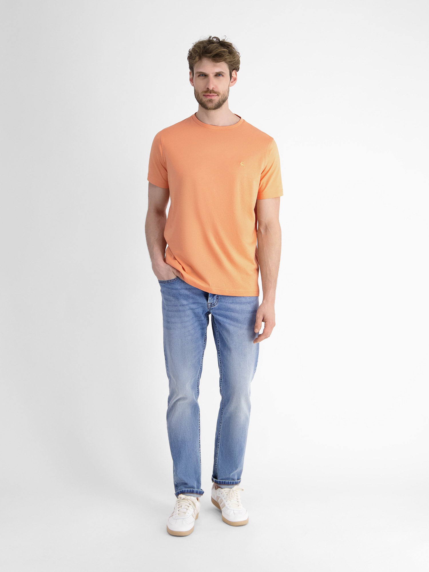 LERROS T-Shirt »LERROS Basic T-Shirt mit Logostitch, unifarben«