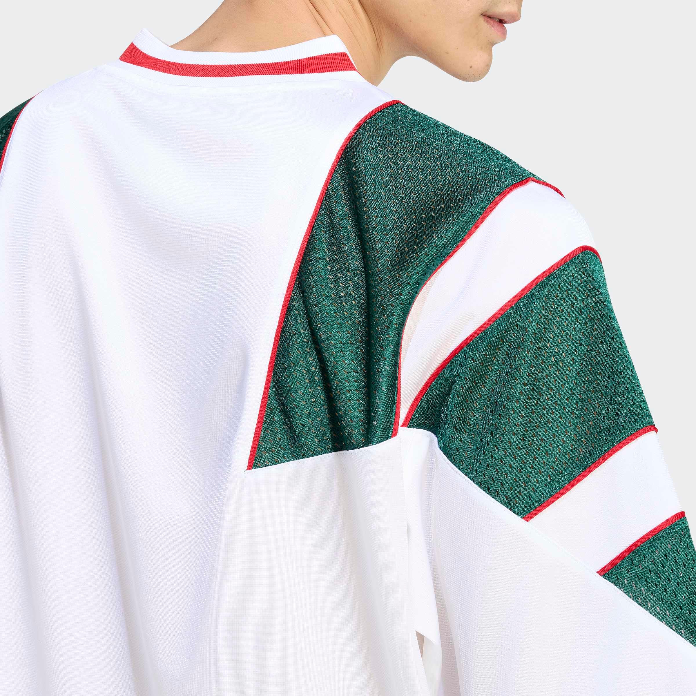 adidas Originals T-Shirt »JSY« für Erwachsene, mit V-Ausschnitt, ohne Verschluss, aus Polyester