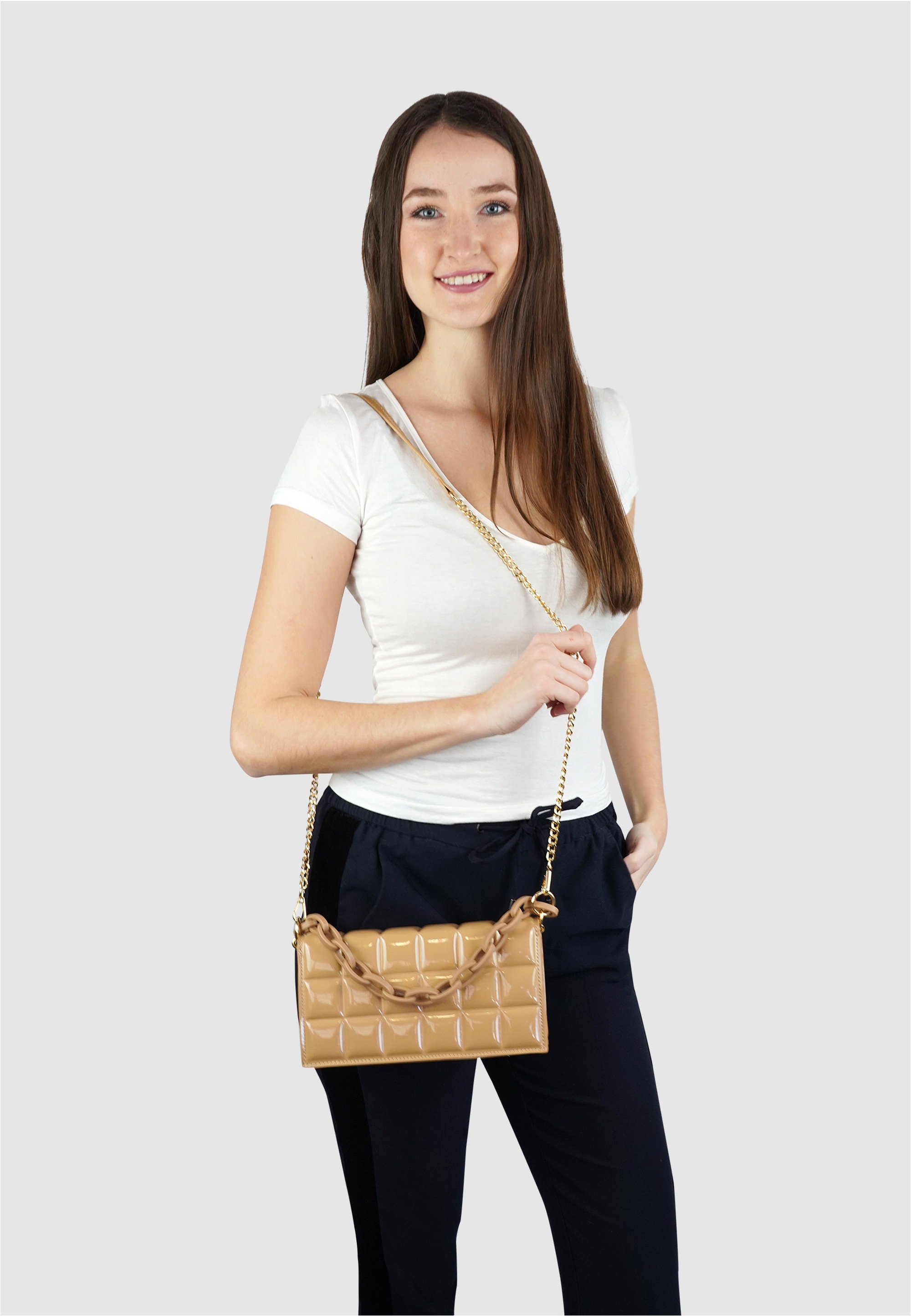 Harpa Schultertasche »MILVA« mit stylishem 3D-Design