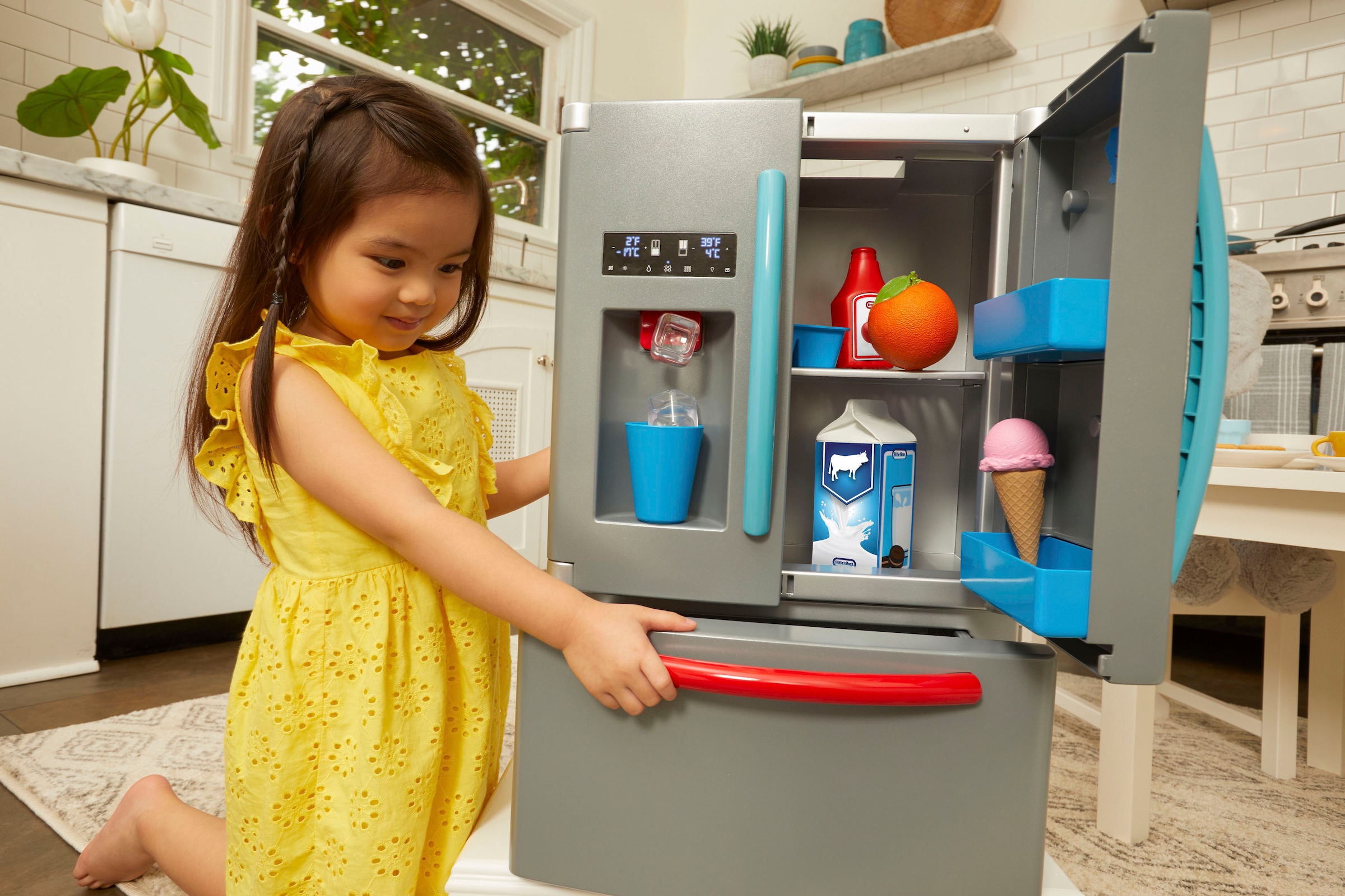 Little Tikes® Kinder-Kühlschrank »First Fridge«, mit Beleuchtung und Sound