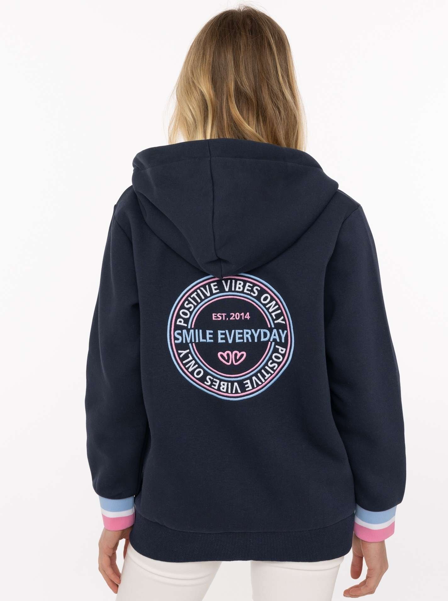 Zwillingsherz Kapuzensweatjacke »"Smile Everyday ZH"« Kapuze, Taschen,  Langarm, Stickerei, Reißverschluss