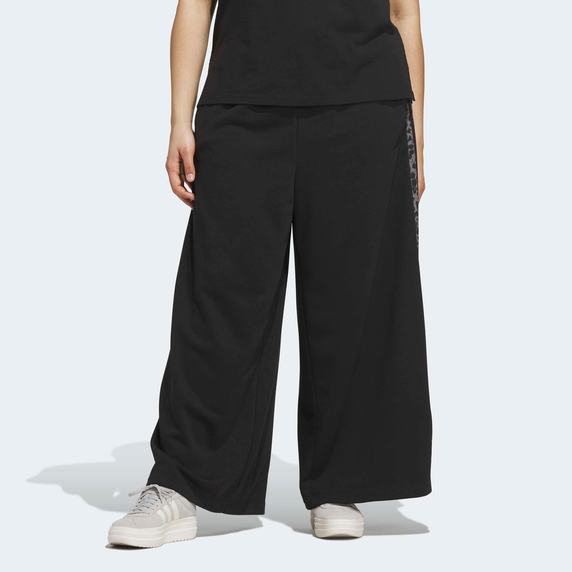 adidas Sportswear Sporthose "W IN AOP FT PT" für Erwachsene, lange Hose, aus Baumwolle, normale Weite