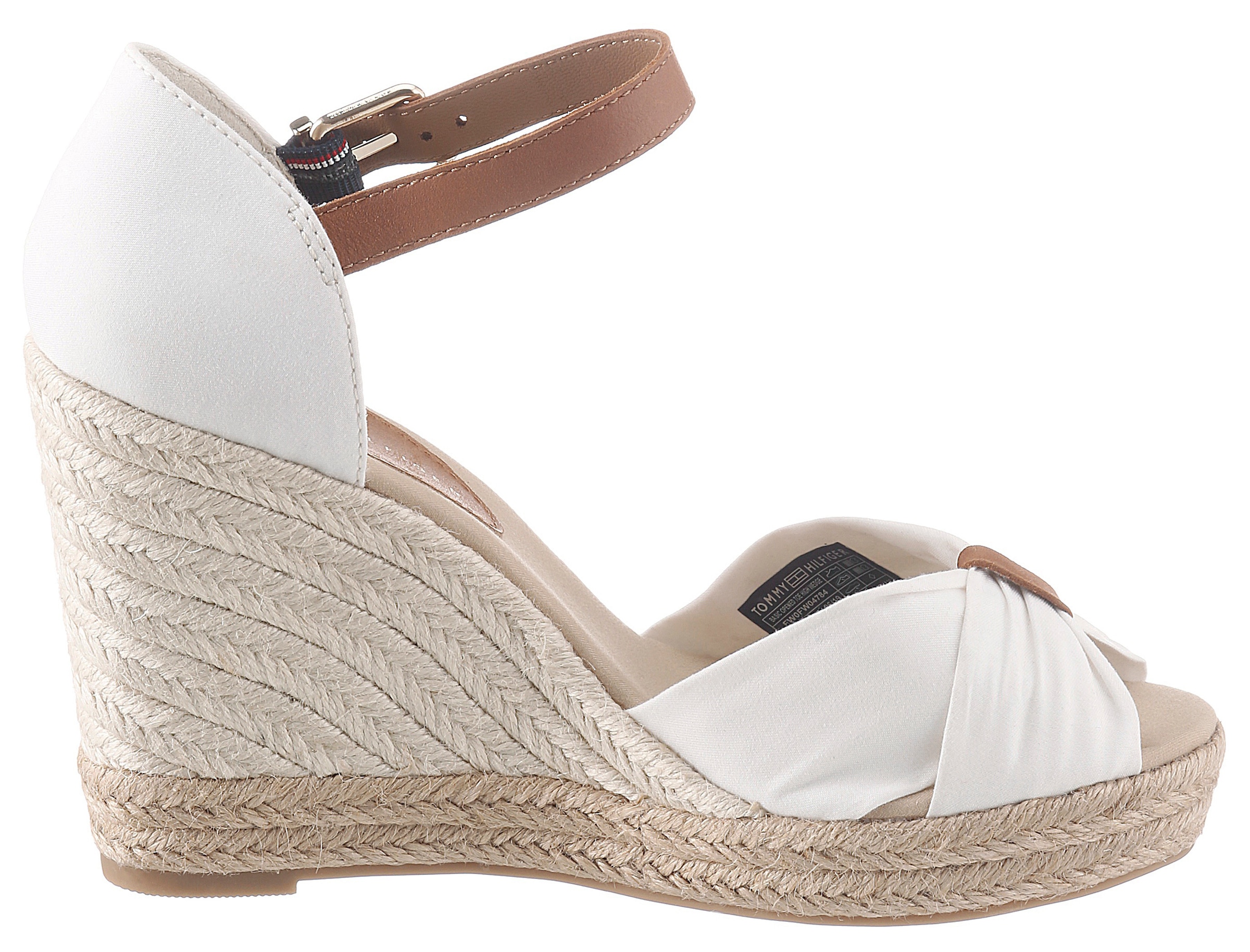 Tommy Hilfiger High-Heel-Sandalette »BASIC OPENED TOE HIGH WEDGE«, Sommerschuh, Sandale, Keilabsatz, mit dezenter Flagstickerei